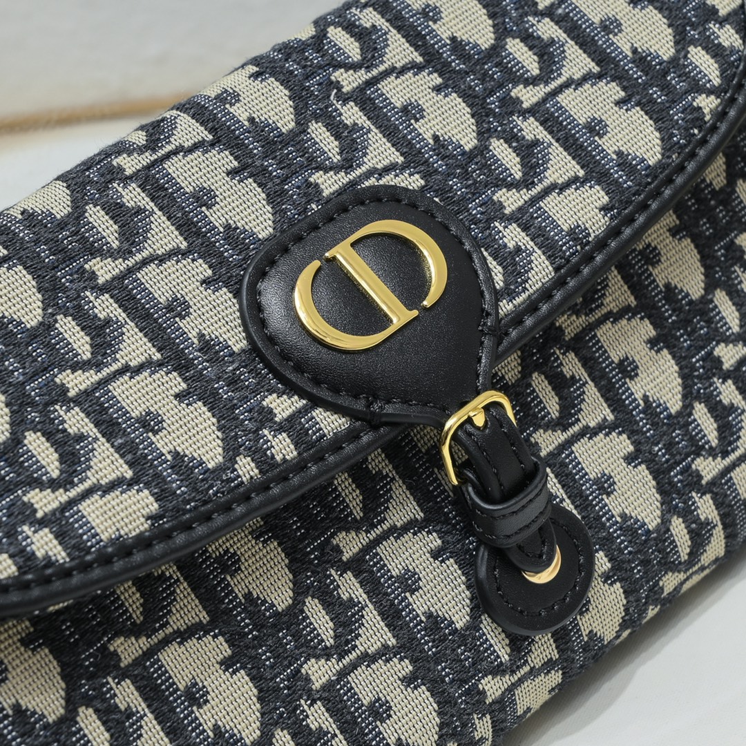 Dior Bobby East-West Bag 7705 XB061 21.5cm