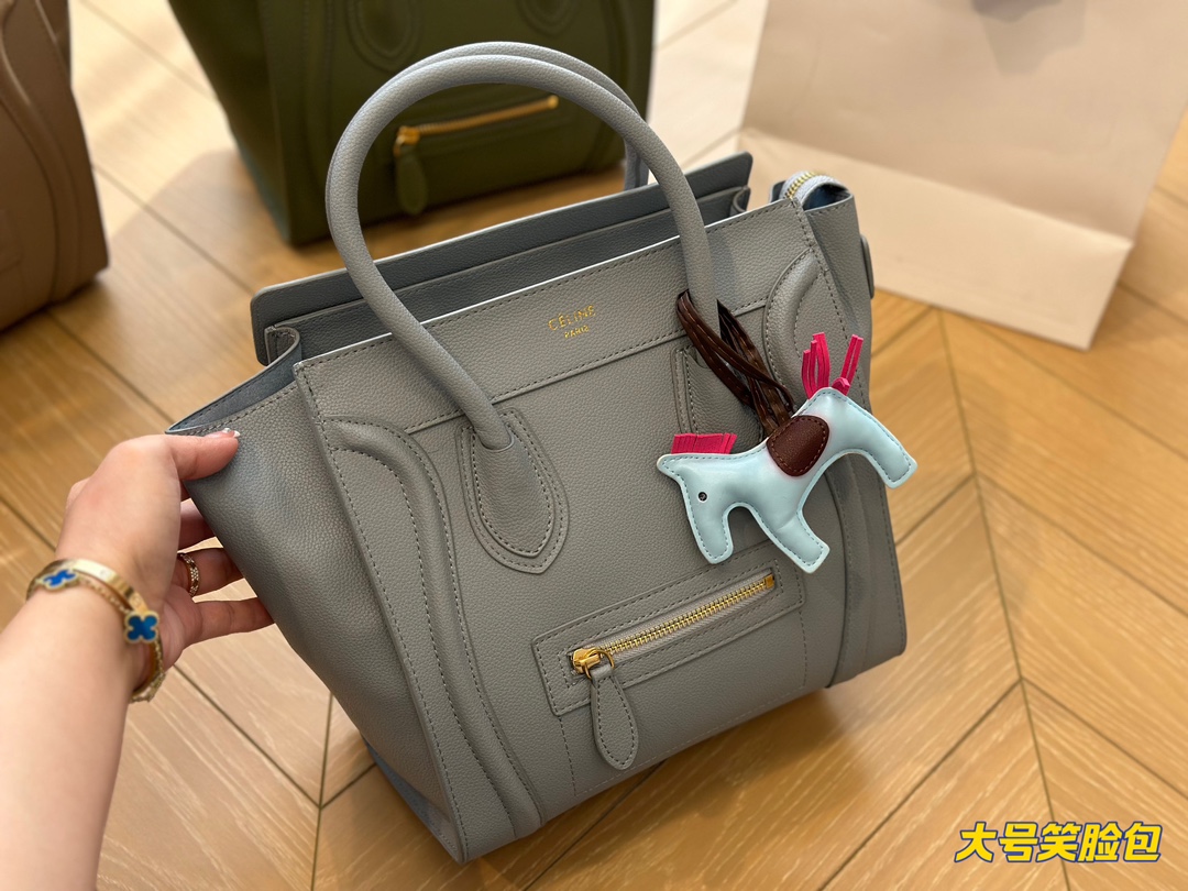 Celine LUGGAGE MICRO Bag 001 DB032 26cm