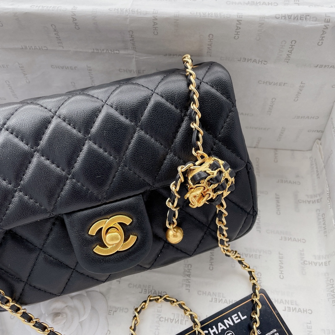 chanel1053largePYD091