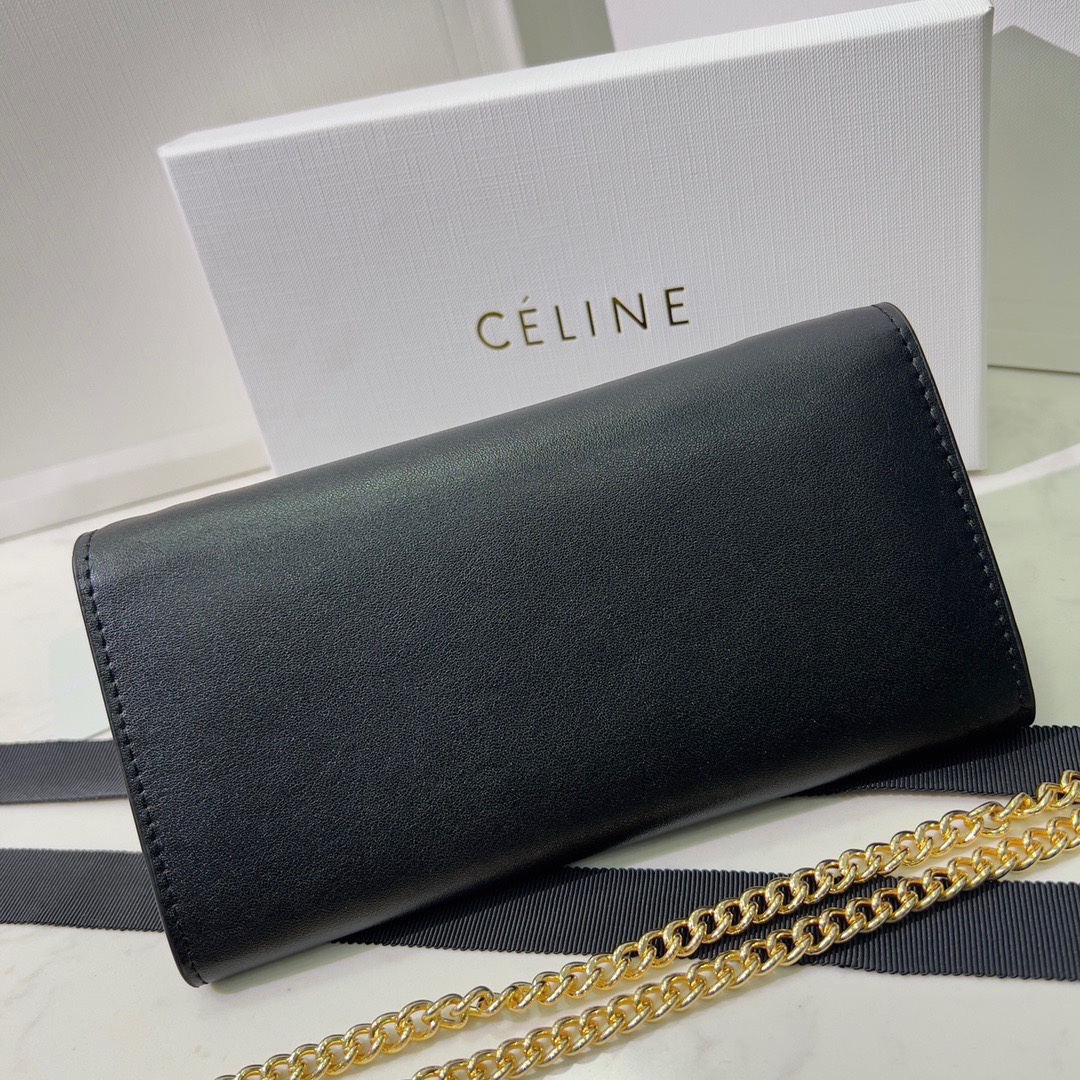 Celine CLAUDE Chain Bag 1962 LM59 19cm