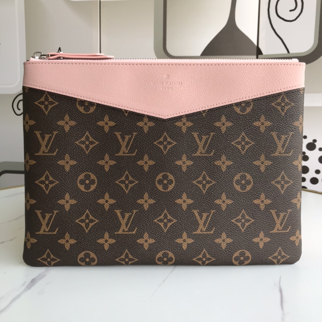 Louis Vuitton DAILY POUCH