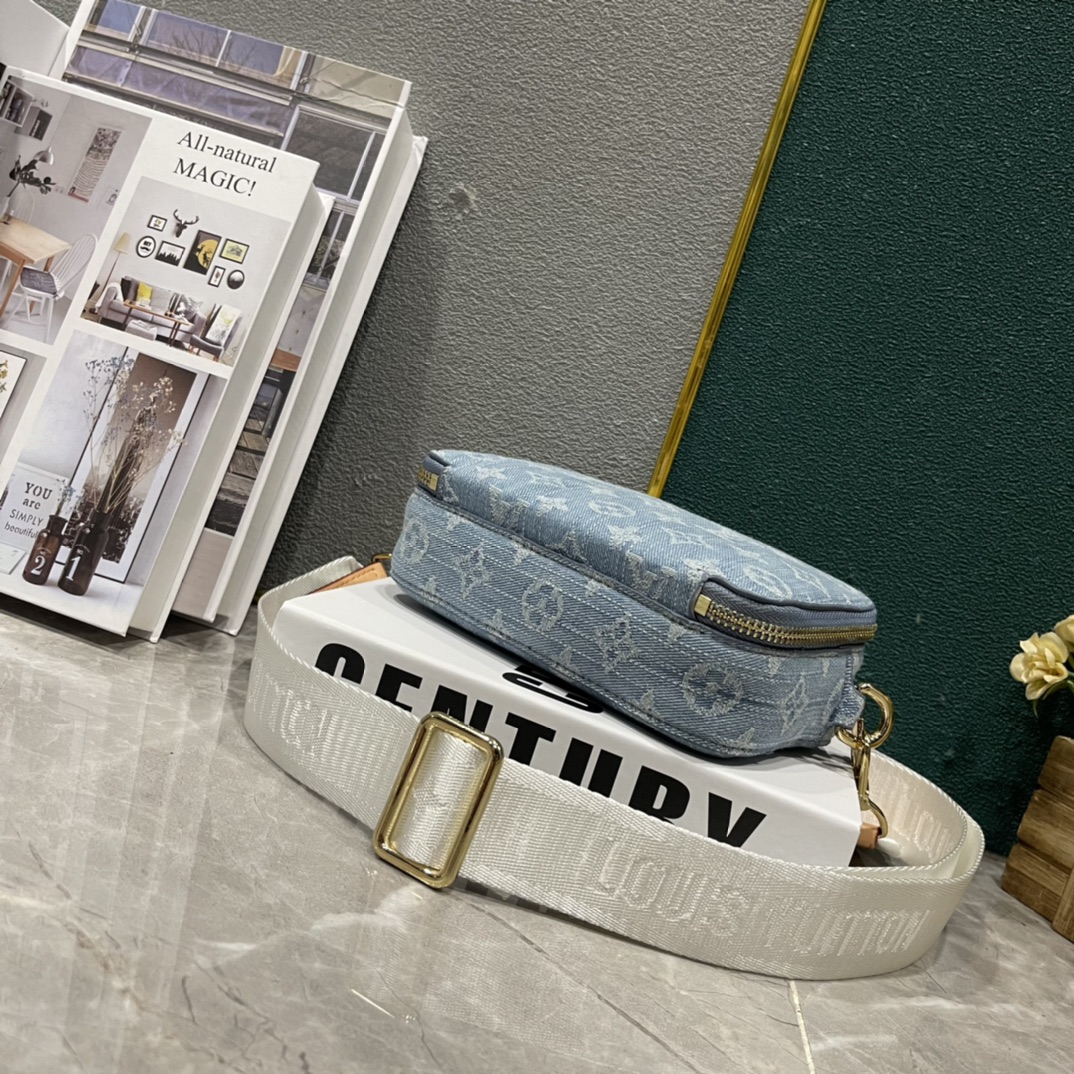 LV Alpha Wearable Bag M60414 LM041 18.5cm