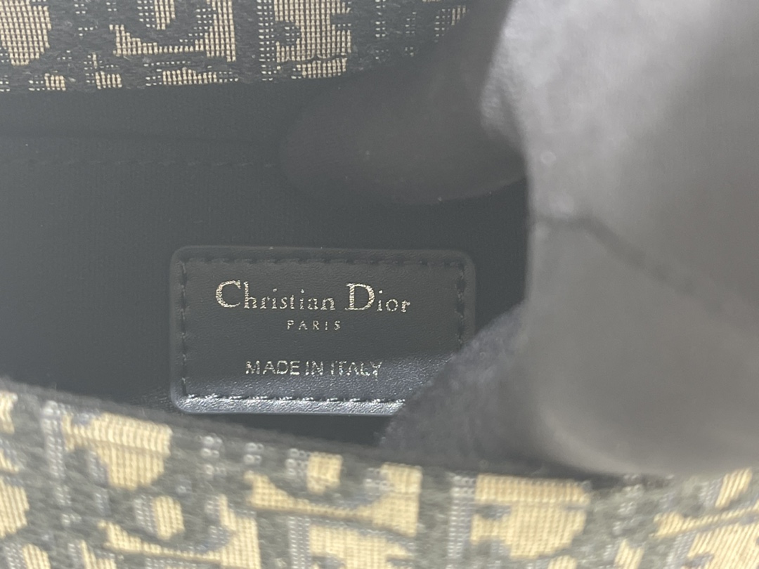 Dior 30 Montaigne Bag 5545S LM571 21cm