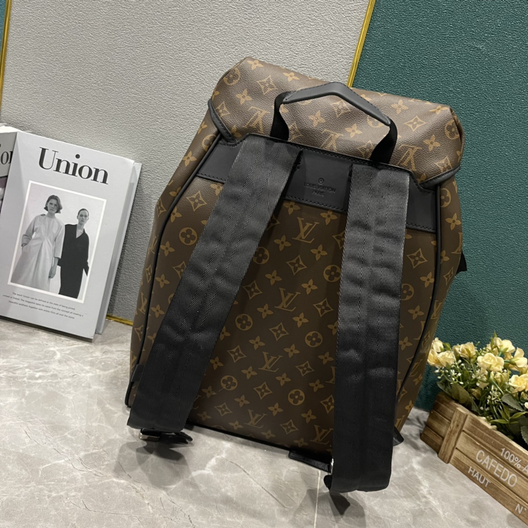 LV Montsouris Backpack Brown M46683 LM002 40cm