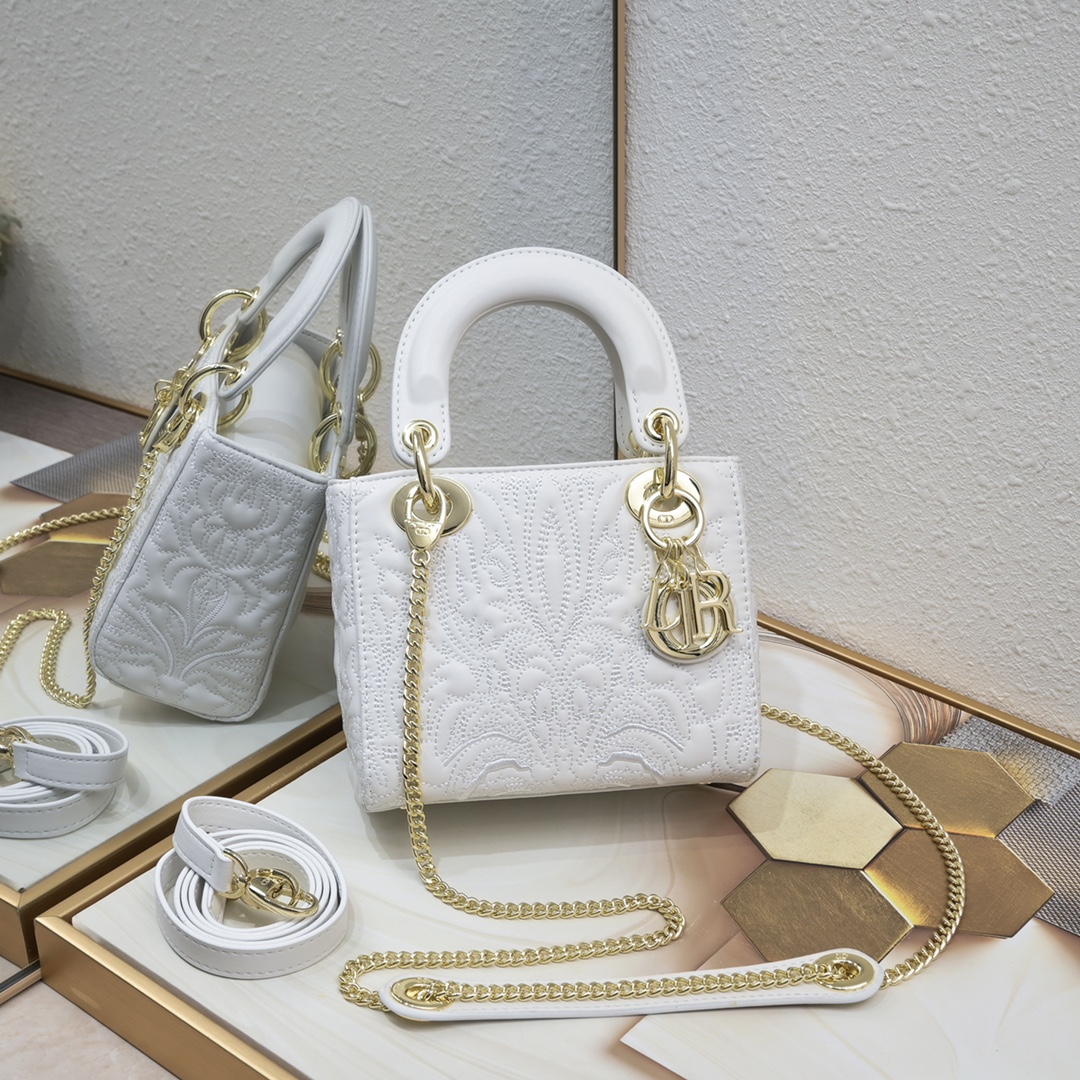 Mini Lady Dior Bag 0538 XB081 17cm