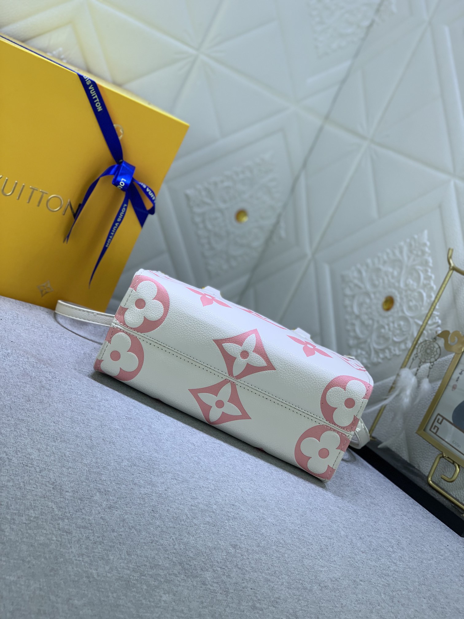 Louis Vuitton ONTHEGO PM LM051 25cm