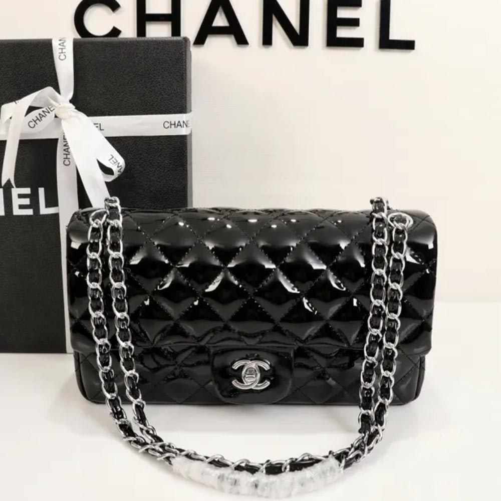 chanel1112PYD091 Shiny leather 25.5*15*7.5 cm