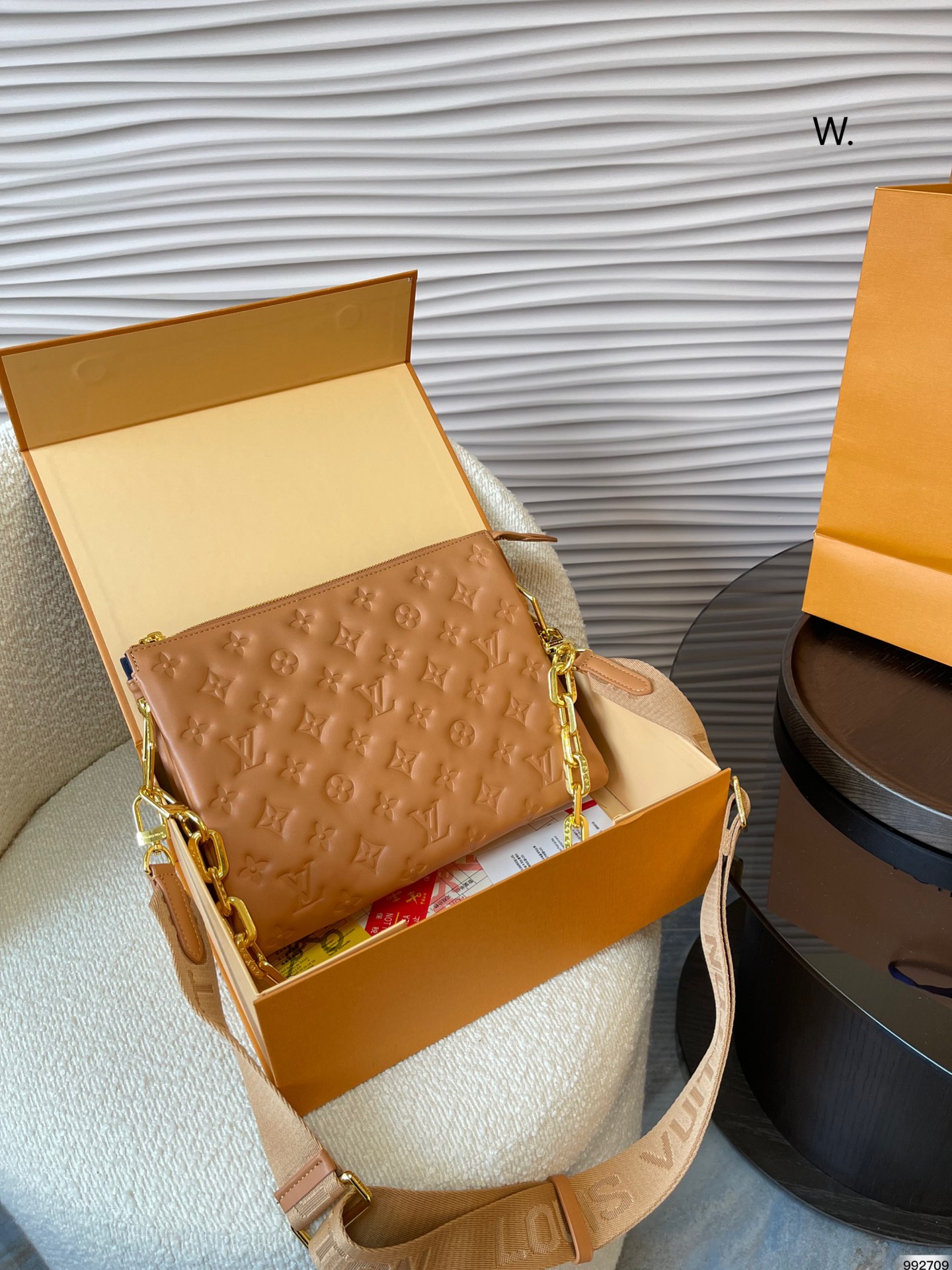 10A + quality LV Coussin PM M57793 DB081 27cm