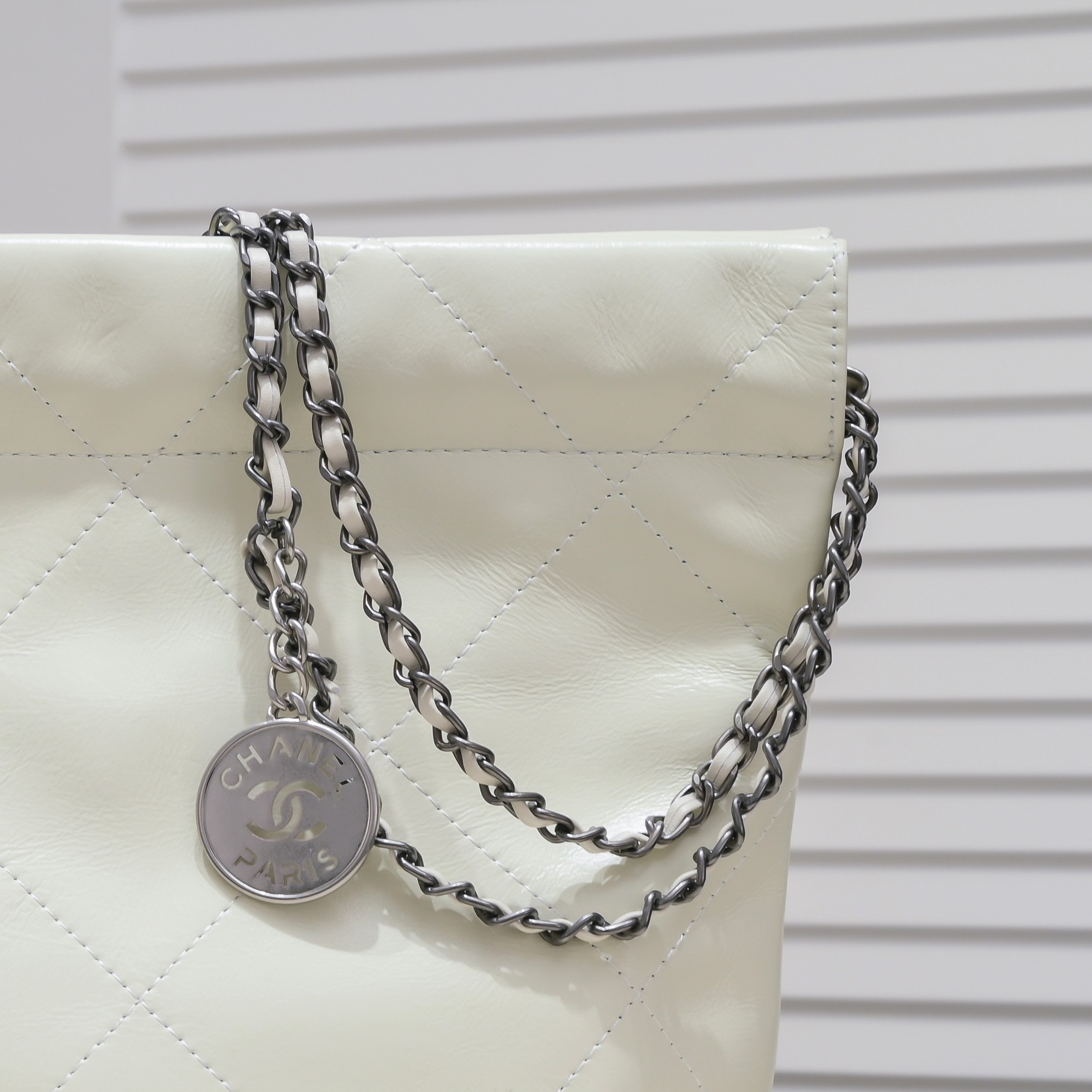Chanel 22 Bag Pearl Bag Shoulder Bag Handbag