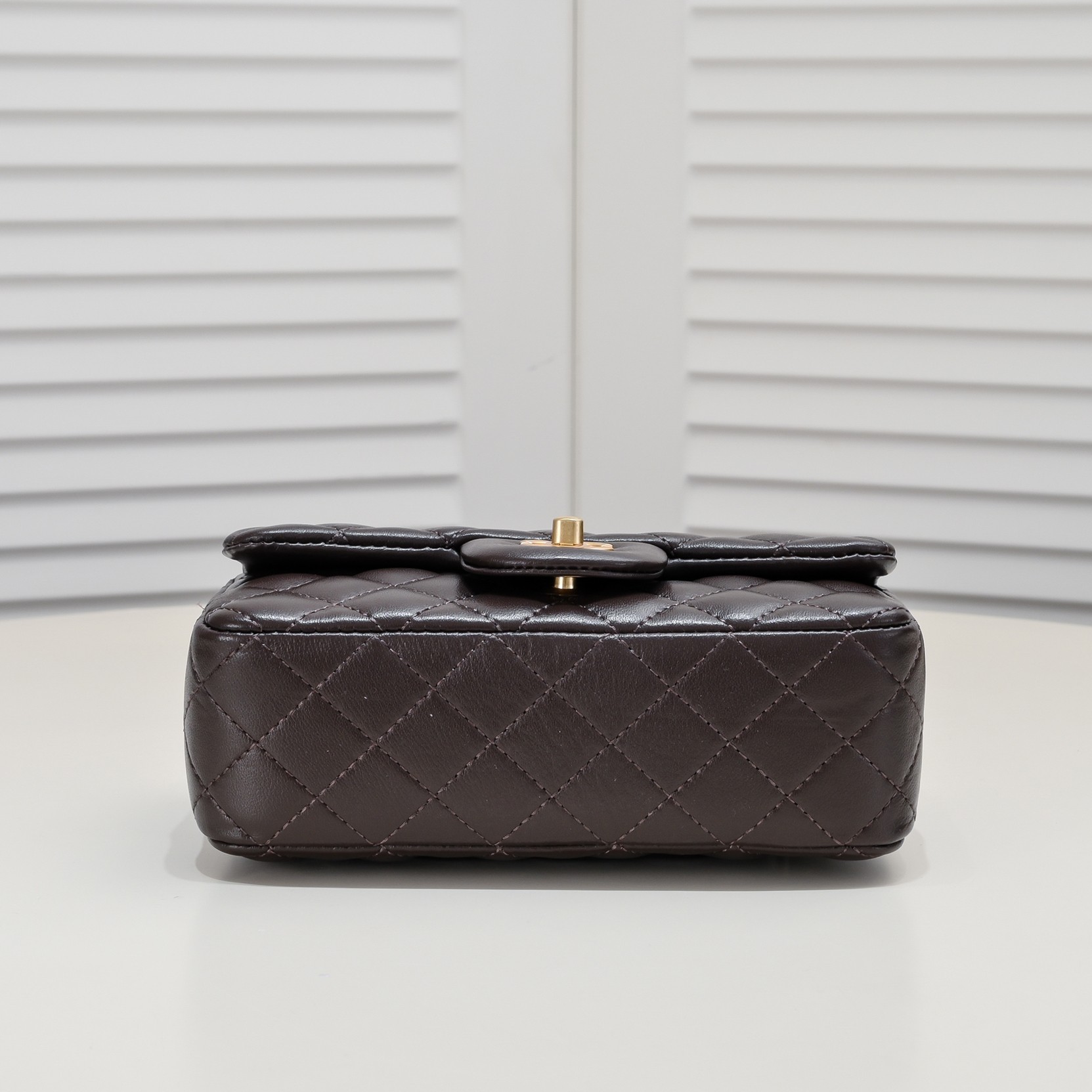 Chanel Cross Body Metal Ball Chain Shoulder Bag Handbag