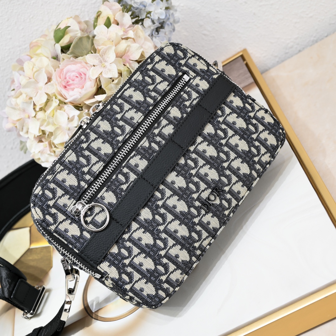 Dior Safari Messenger Bag 1050 XB091 22cm