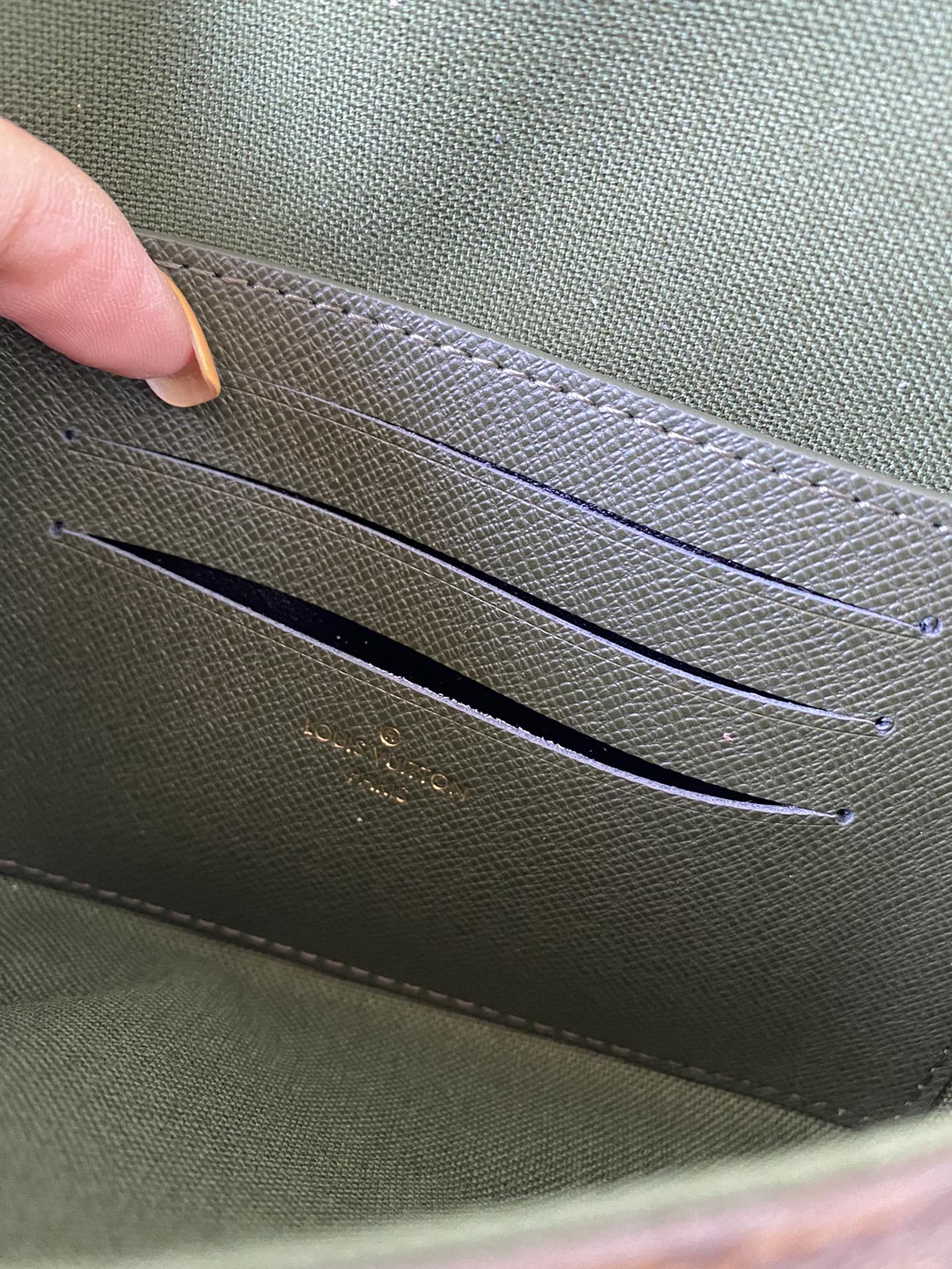 Louis Vuitton FÉLICIE STRAP & GO