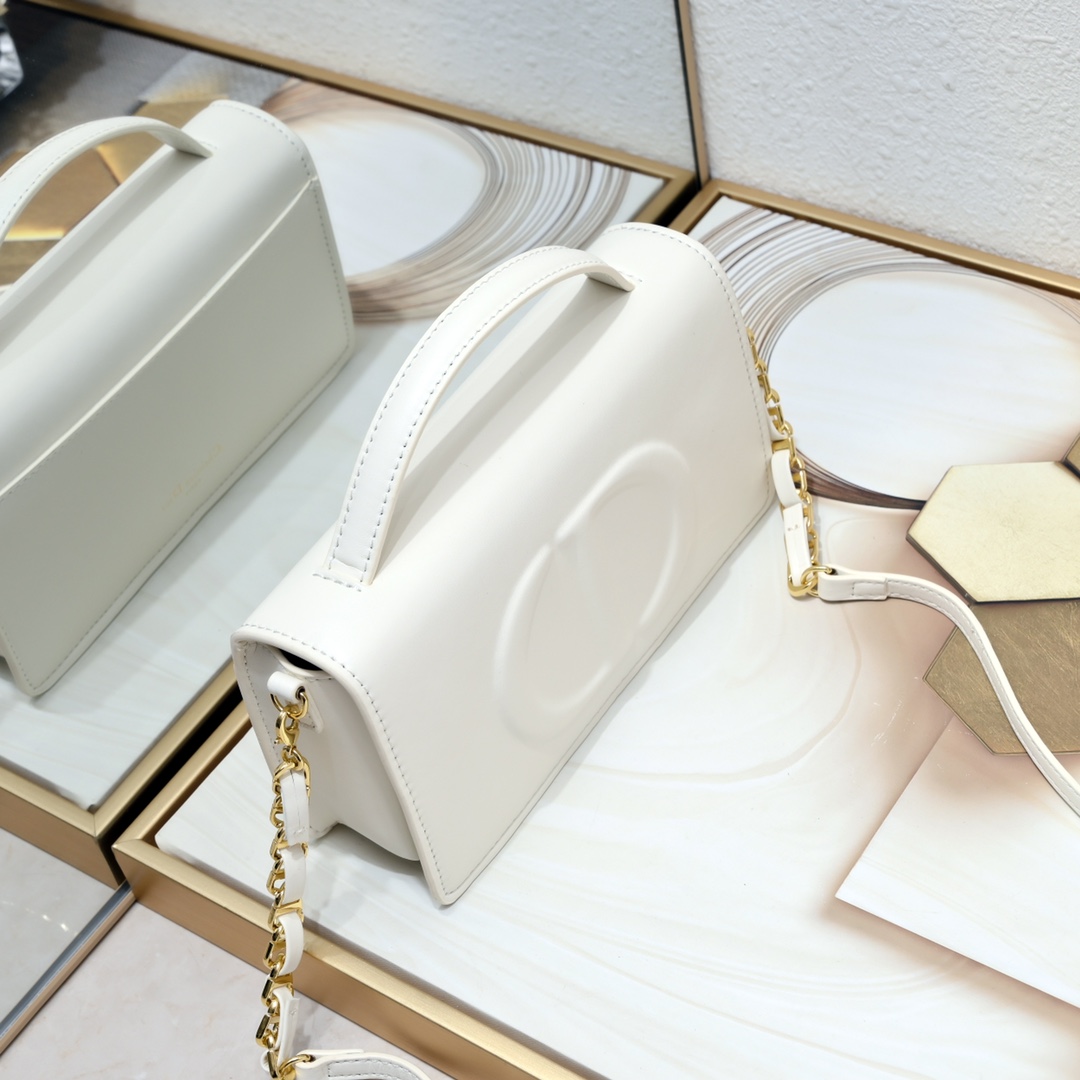 Dior CD Signature Mini Bag 5999 XB071 21cm