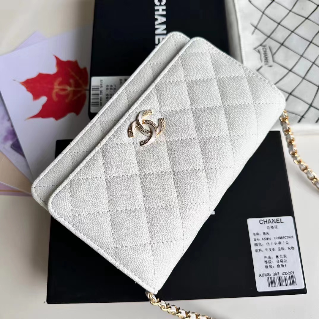 Chanel A33814 White LM531 19cm