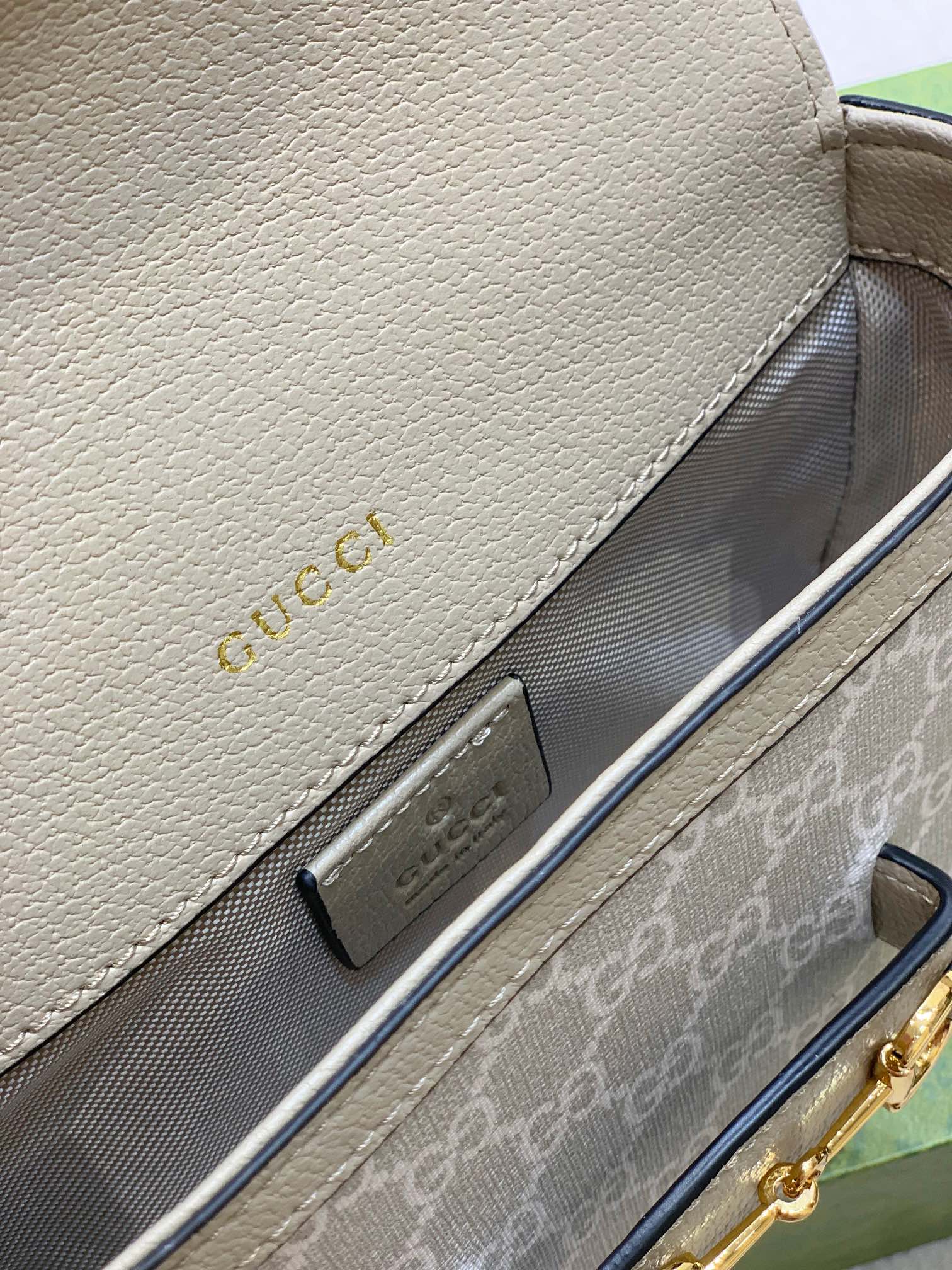 GUCCI 658574