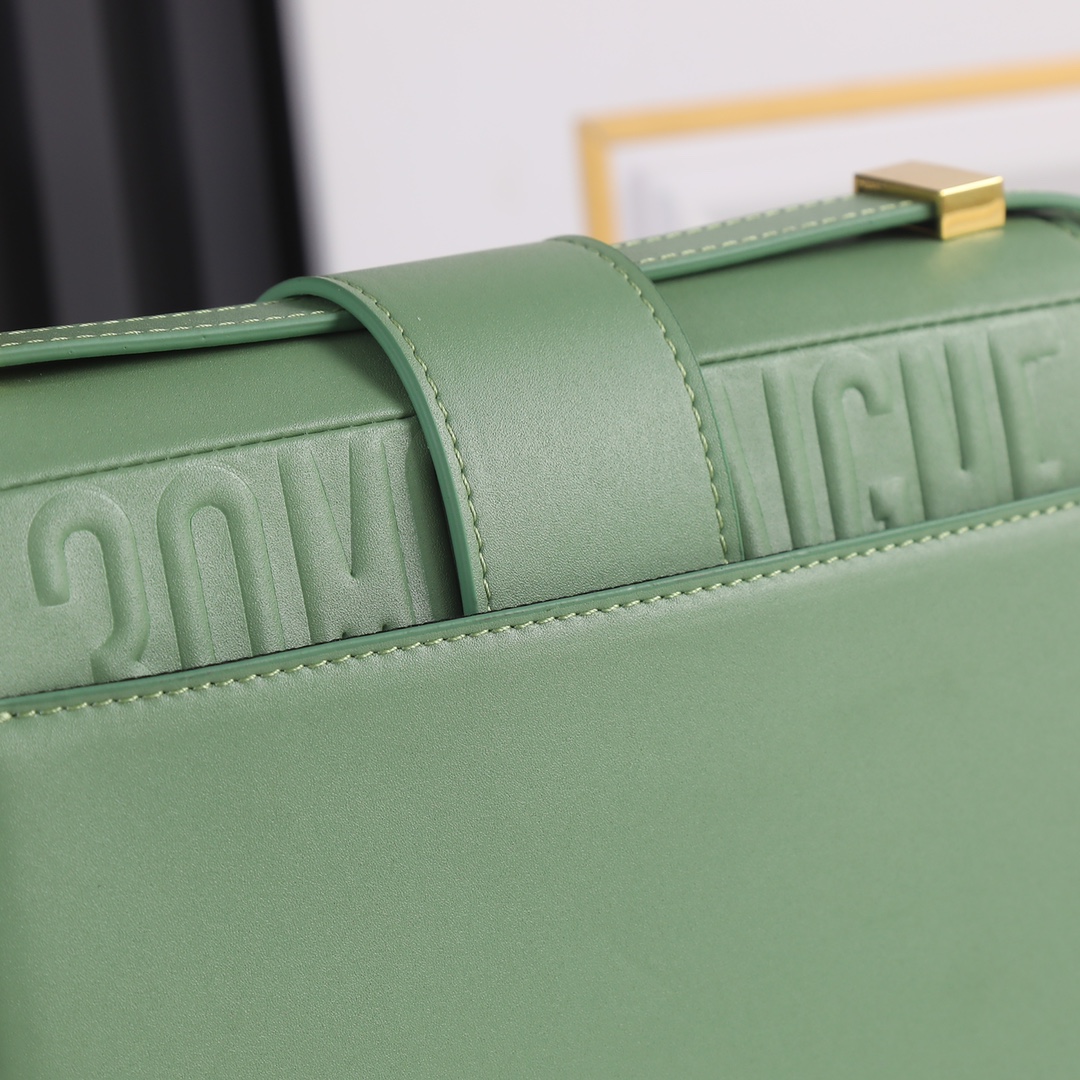 30 Montaigne Bag Green CD-1001 XB081 24cm