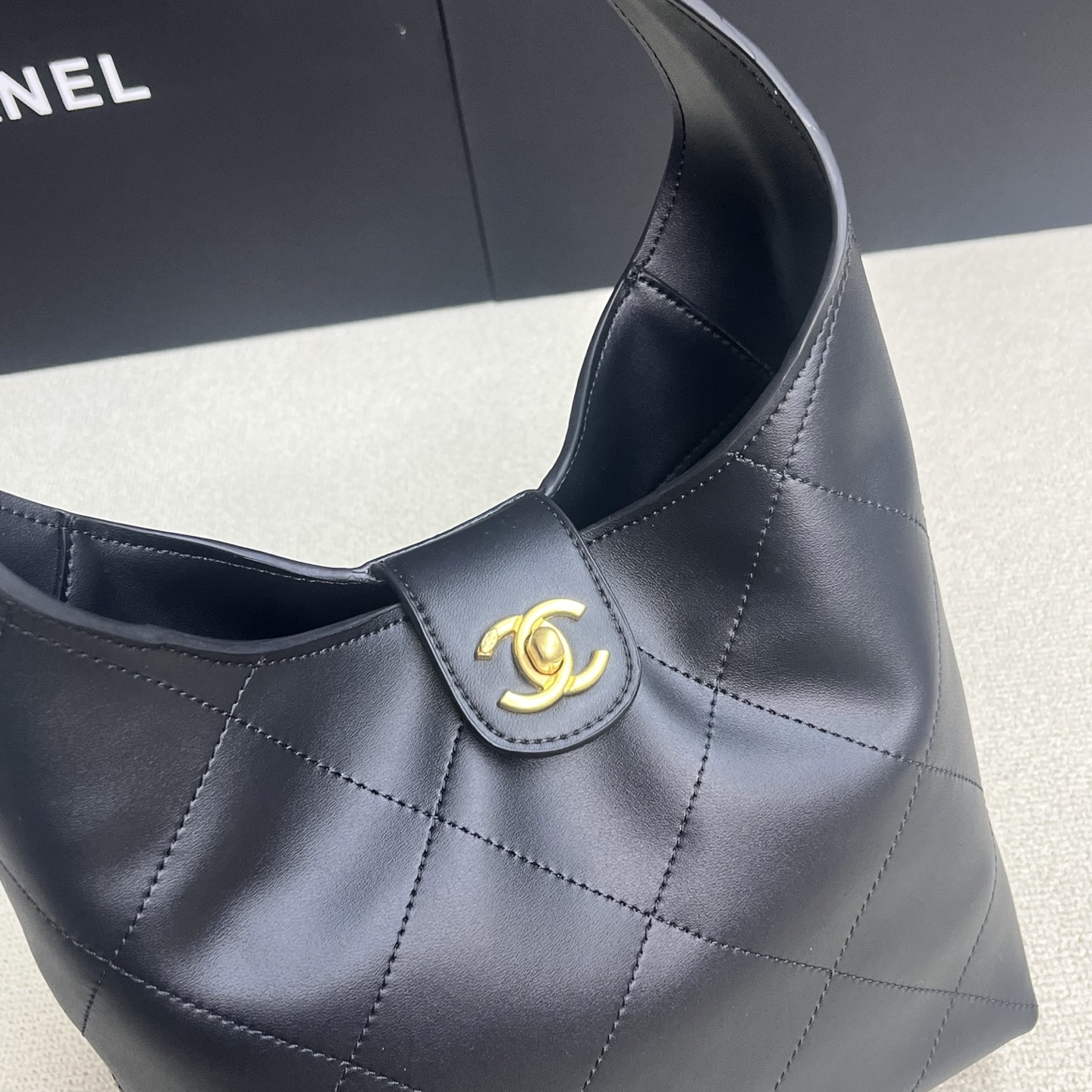 Chanel hobo Armpit Bag Hippie bag 9126