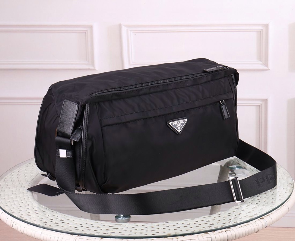 Prada993HMF041 39*24*18 cm