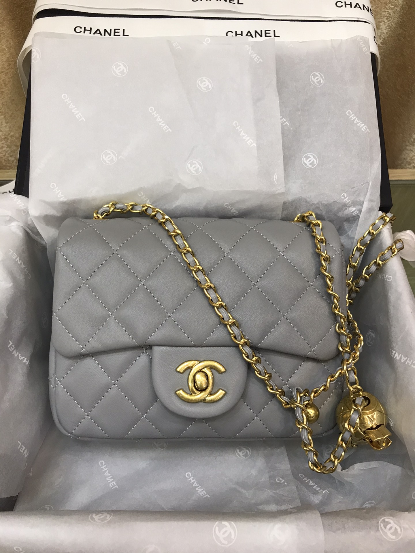 Chanel2048PYD081  17 × 13 × 5 CM
