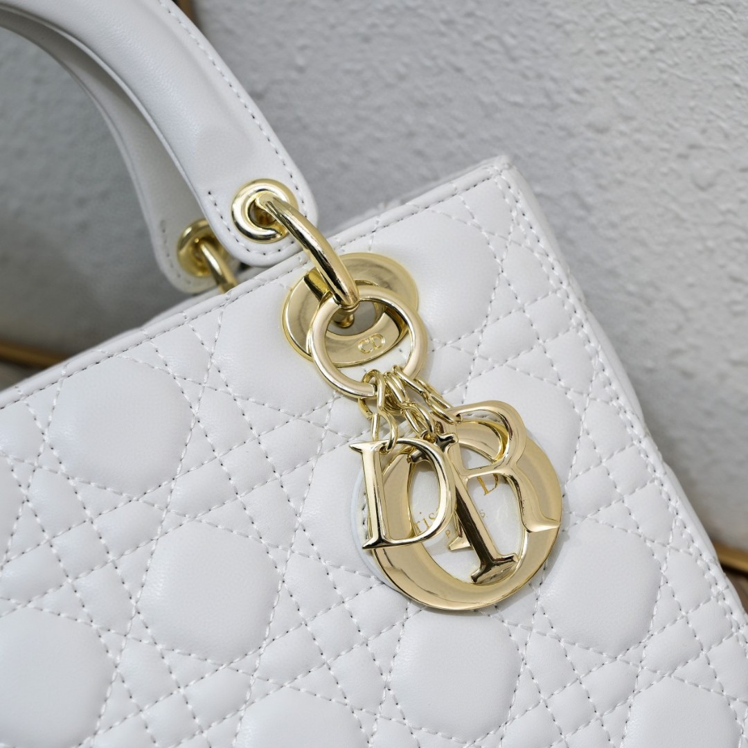 Medium Lady Dior Bag White Sheepskin LM071 24cm