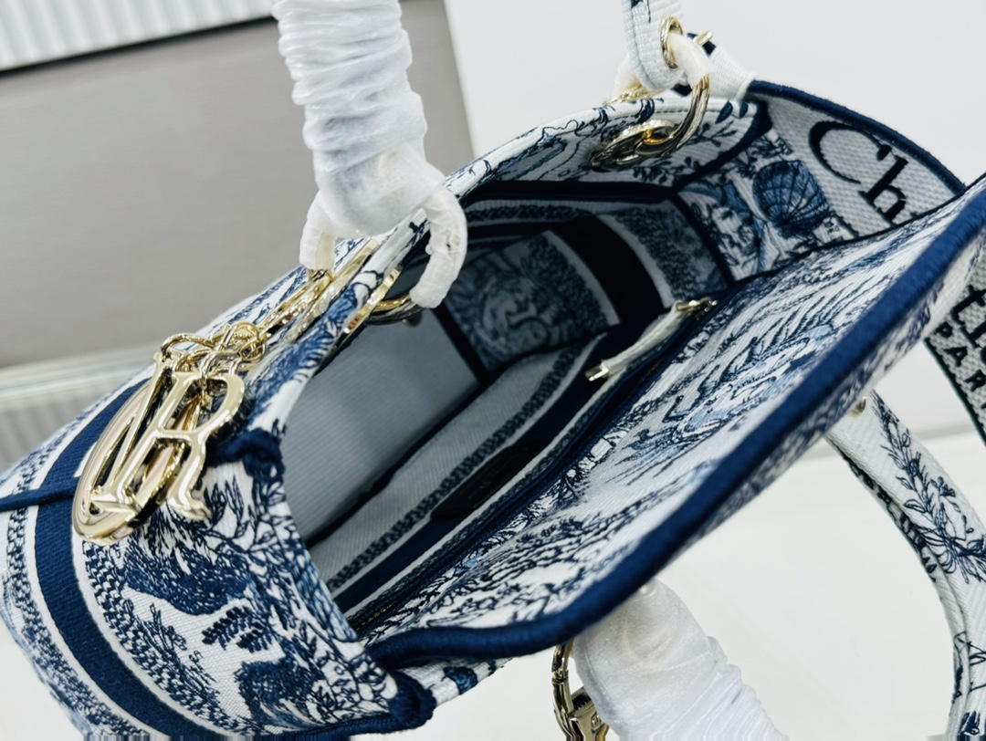 10A + top quality Dior Medium Lady D-Lite Bag 9920 LM003 24cm