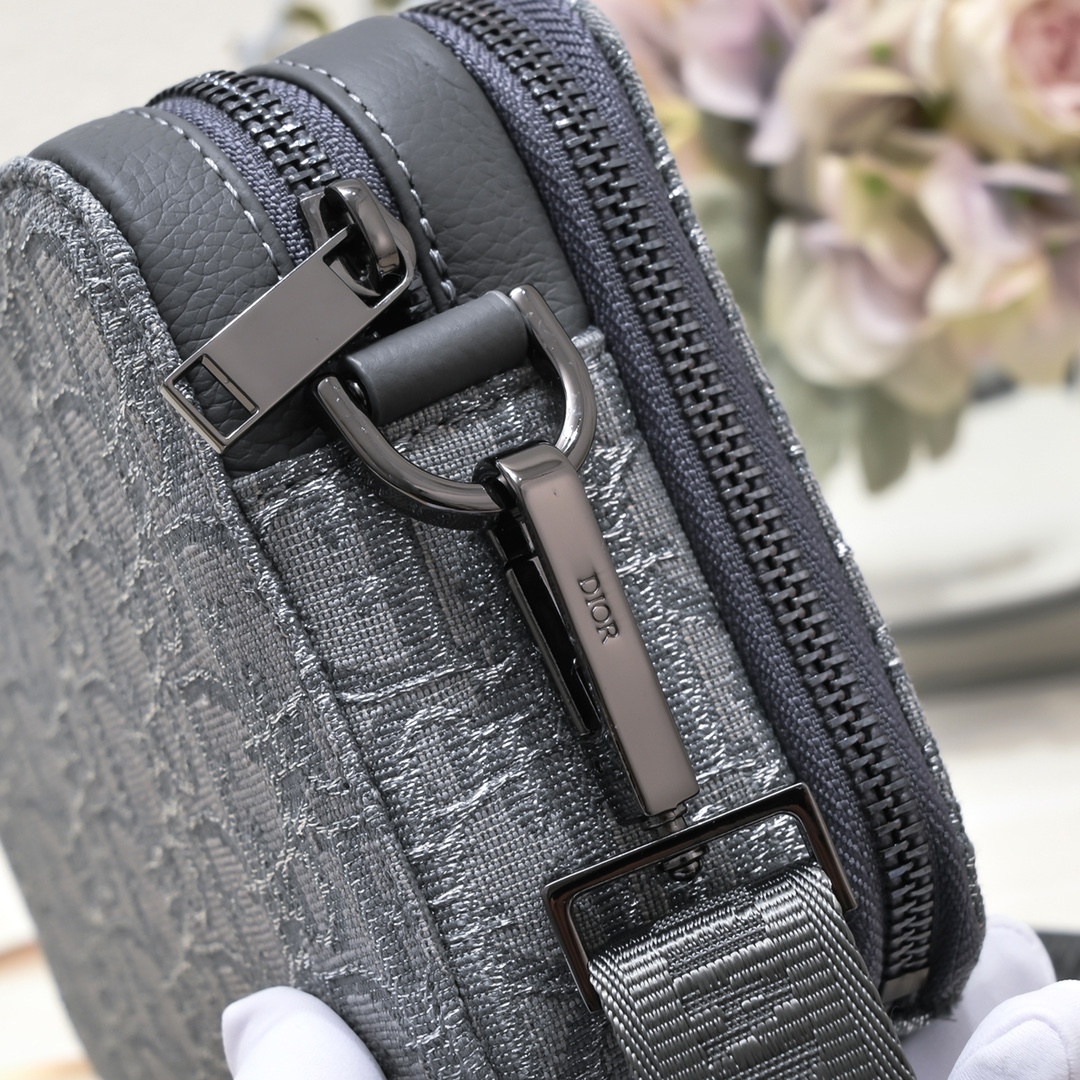 Dior Camera Bag 8888 XB061 17cm