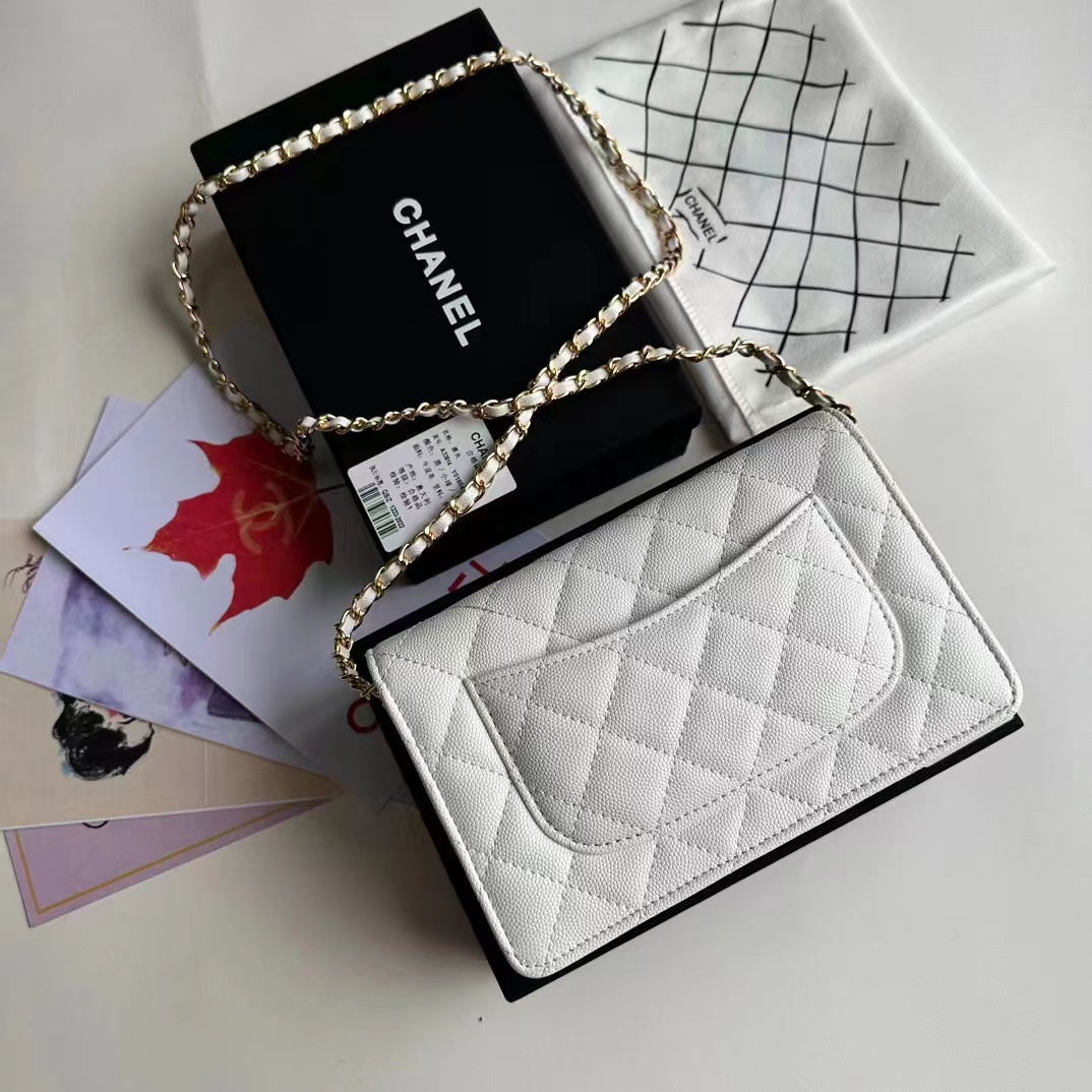 Chanel A33814 White LM531 19cm