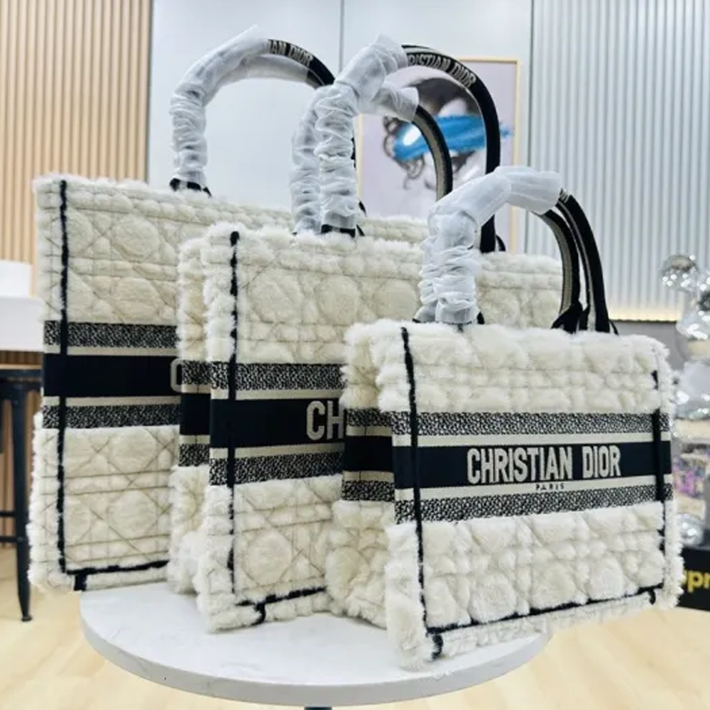 10A + top quality Dior Book Tote 001 DD071032042 26.5-42cm