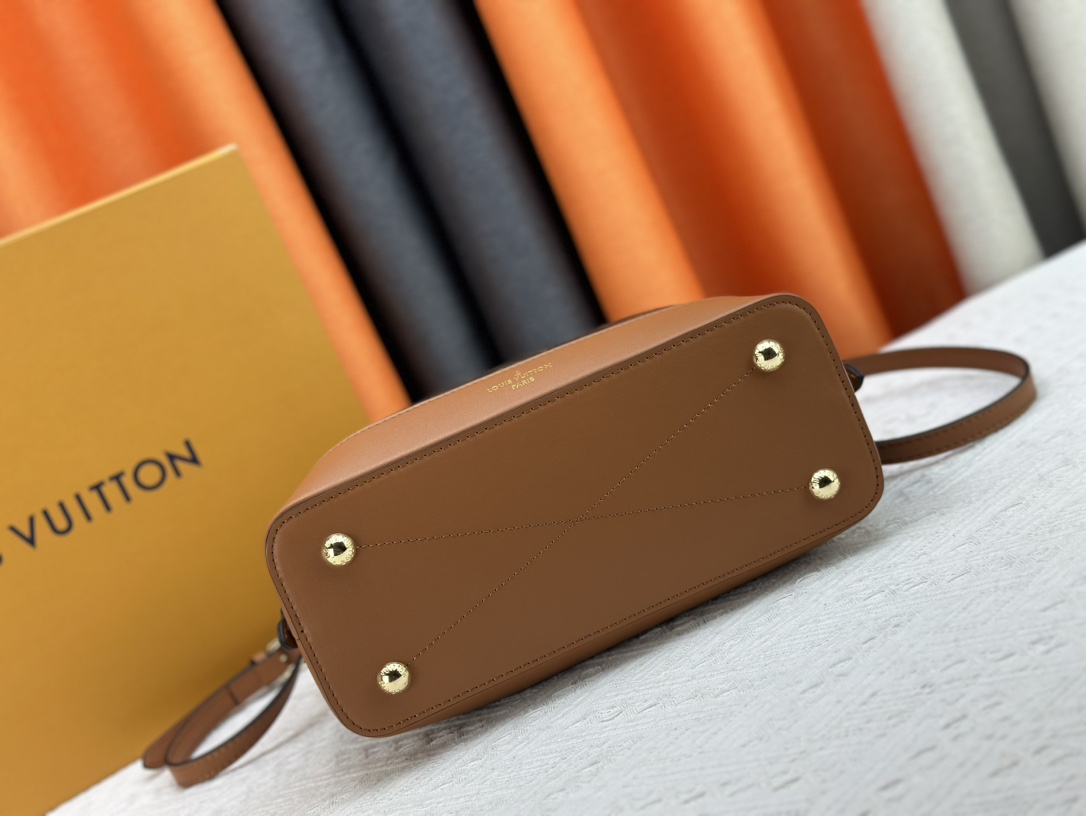 Louis Vuitton  Monogram with Leather Trim Tote shoulder bag M68169