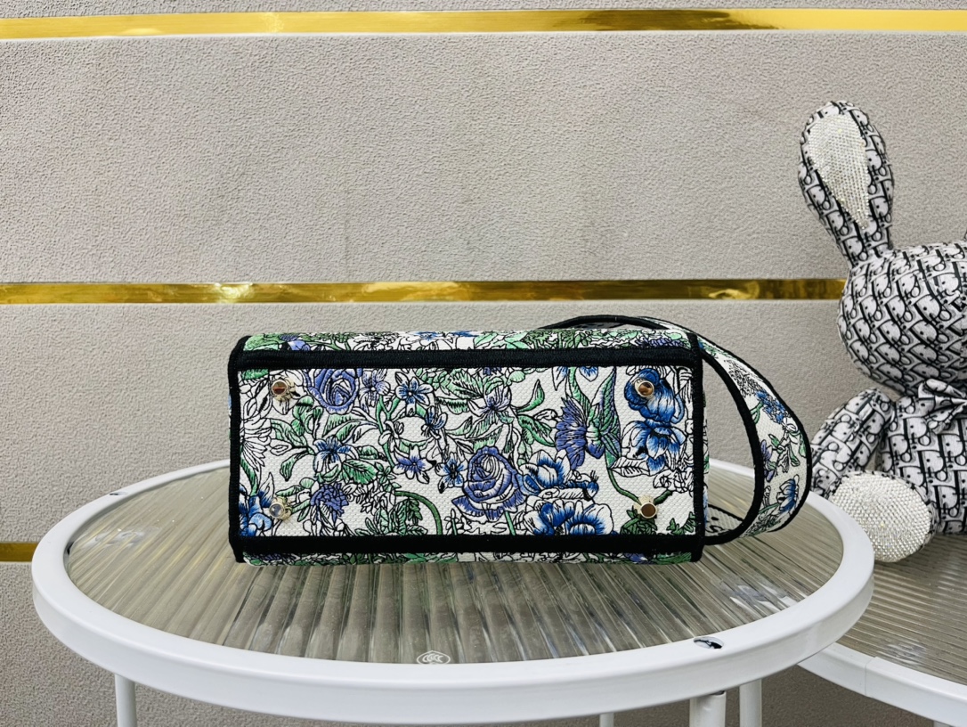 10A + top quality Dior Medium Lady D-Lite Bag 9920 DD003 24cm