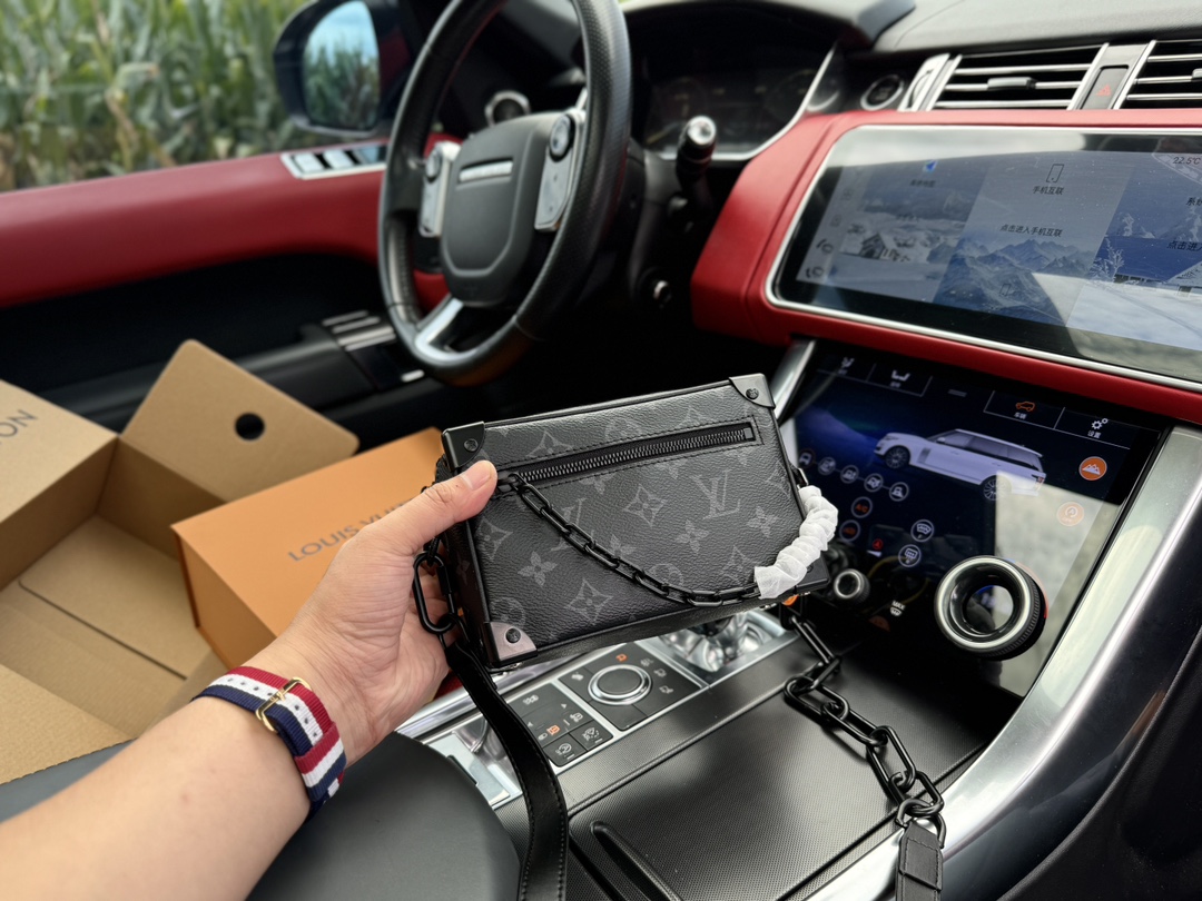 LV Soft Trunk Bag 44735 LLS071 18.5cm