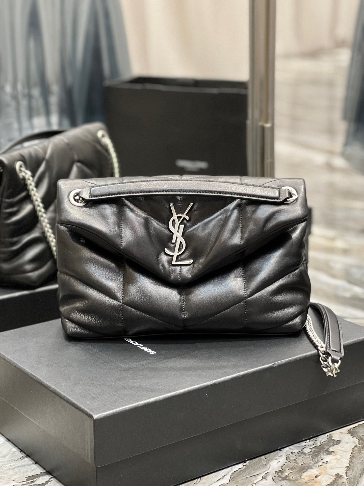 YSL LOULOU PUFFER 577476 29CM