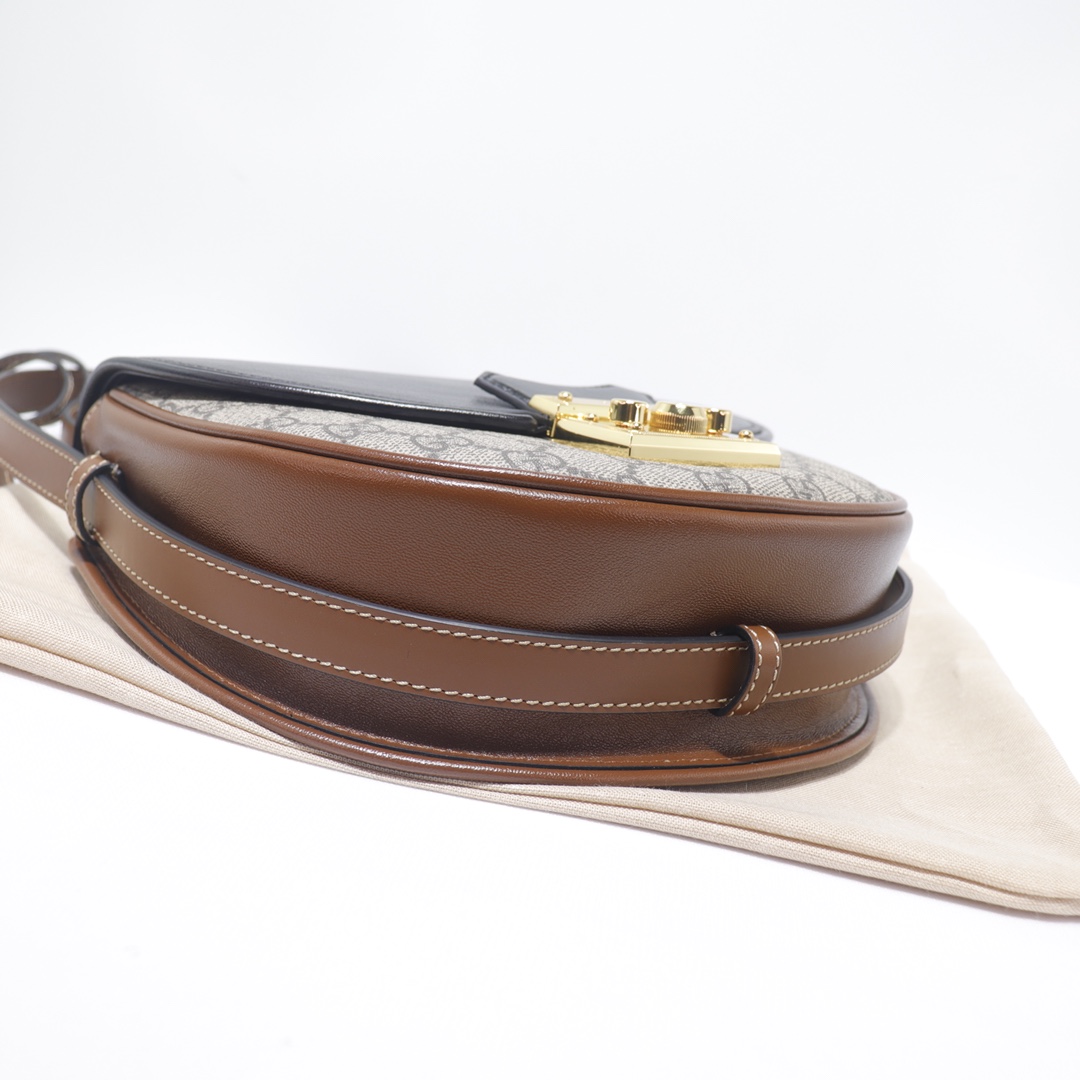 Gucci 644524 smile 071 22cm