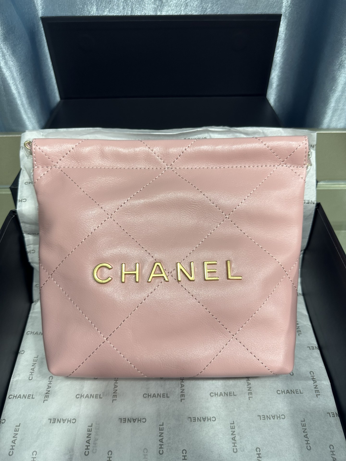 Chanel 23S bag 8801mini LM051 19cm