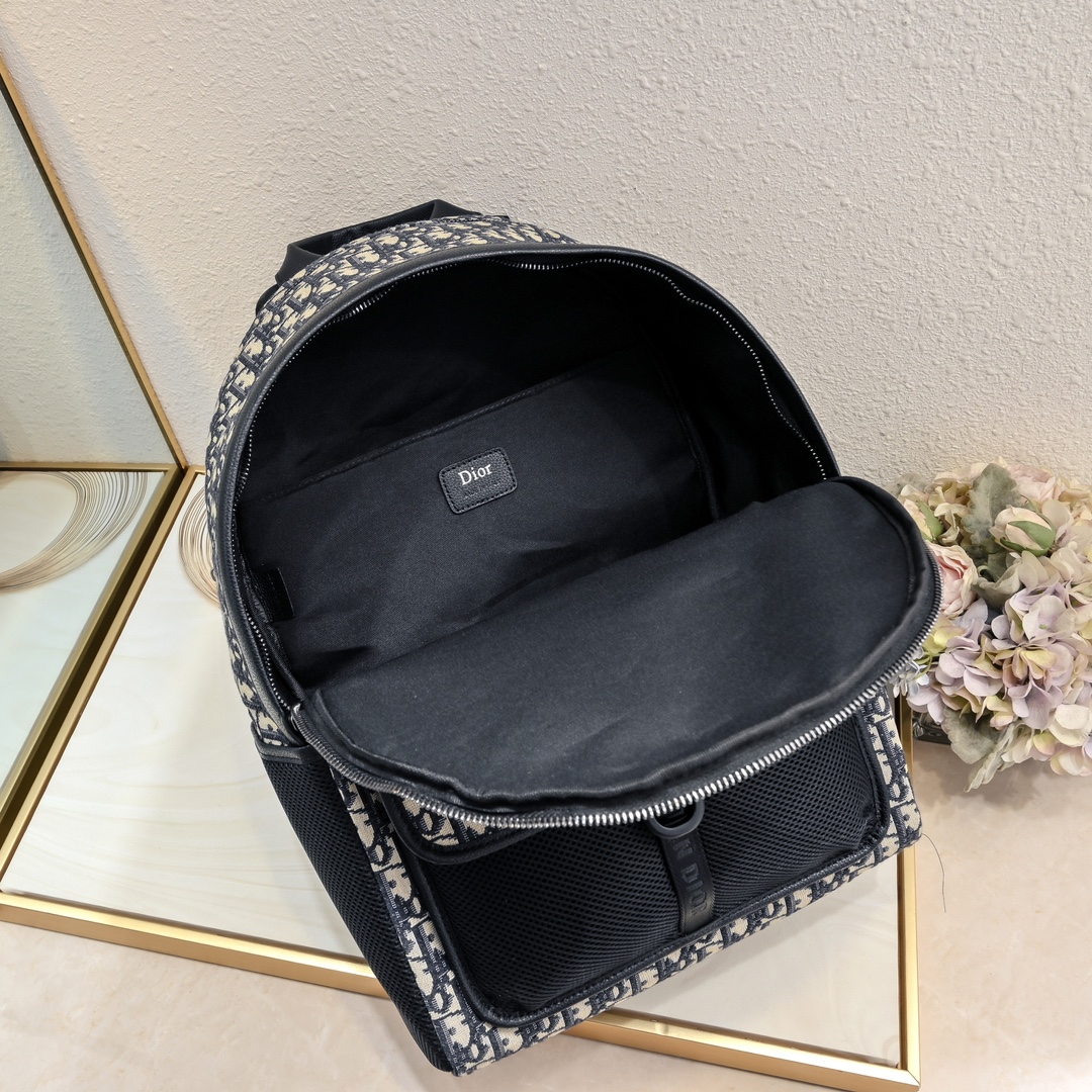 Dior 8 Backpack 7066 XB062 31cm
