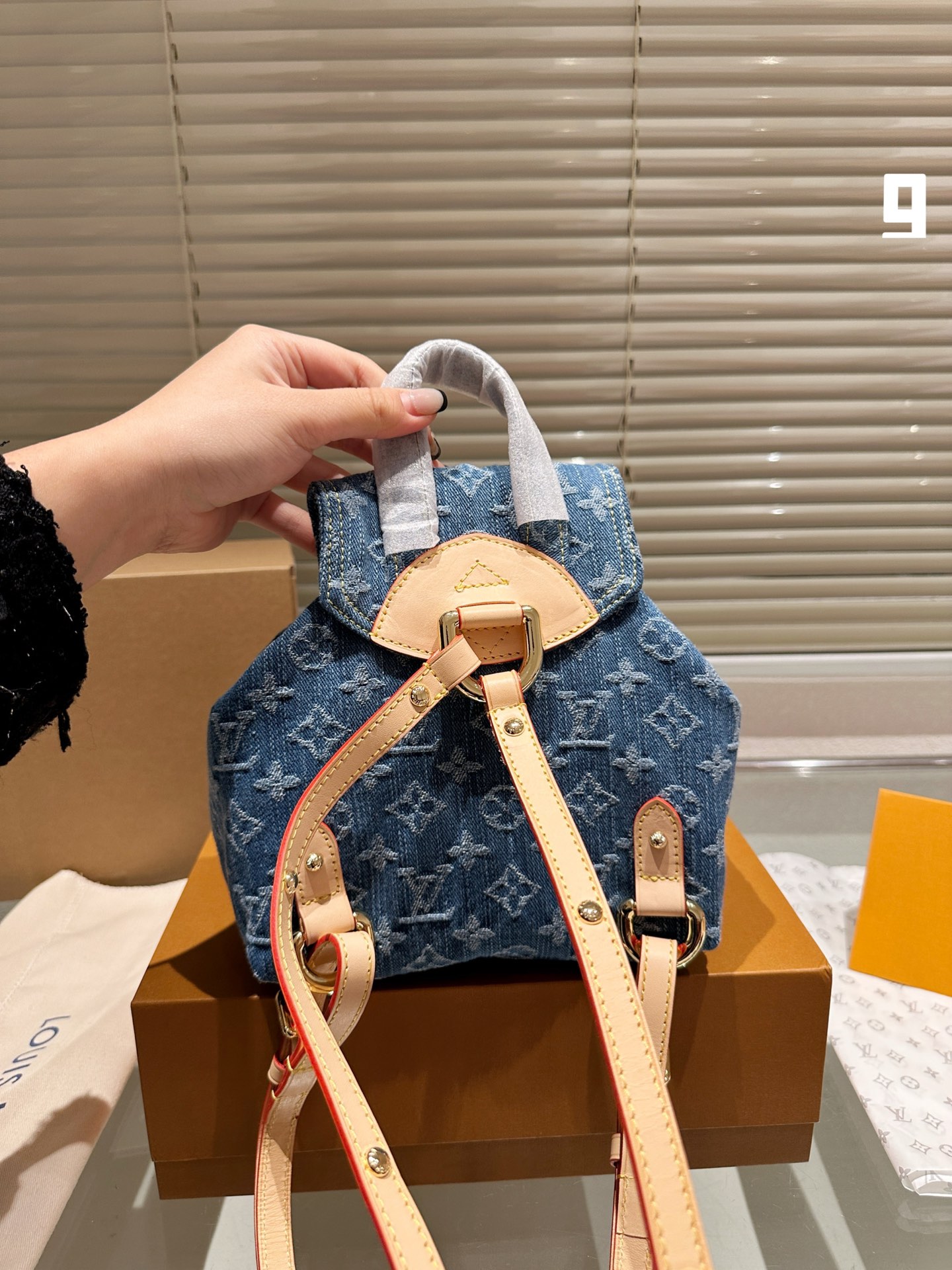 LV Venice Backpack 012 DB062 20cm