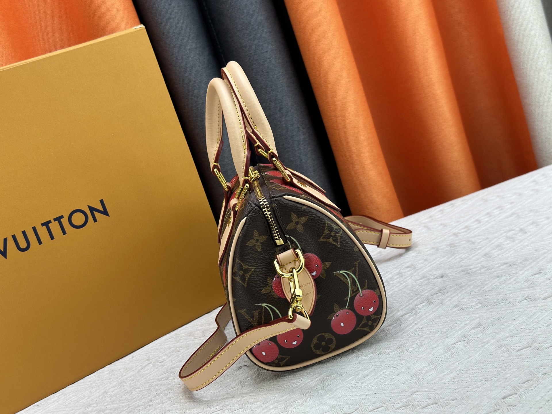 Louis Vuitton Speedy Bandoulière 20 Handbag M13094