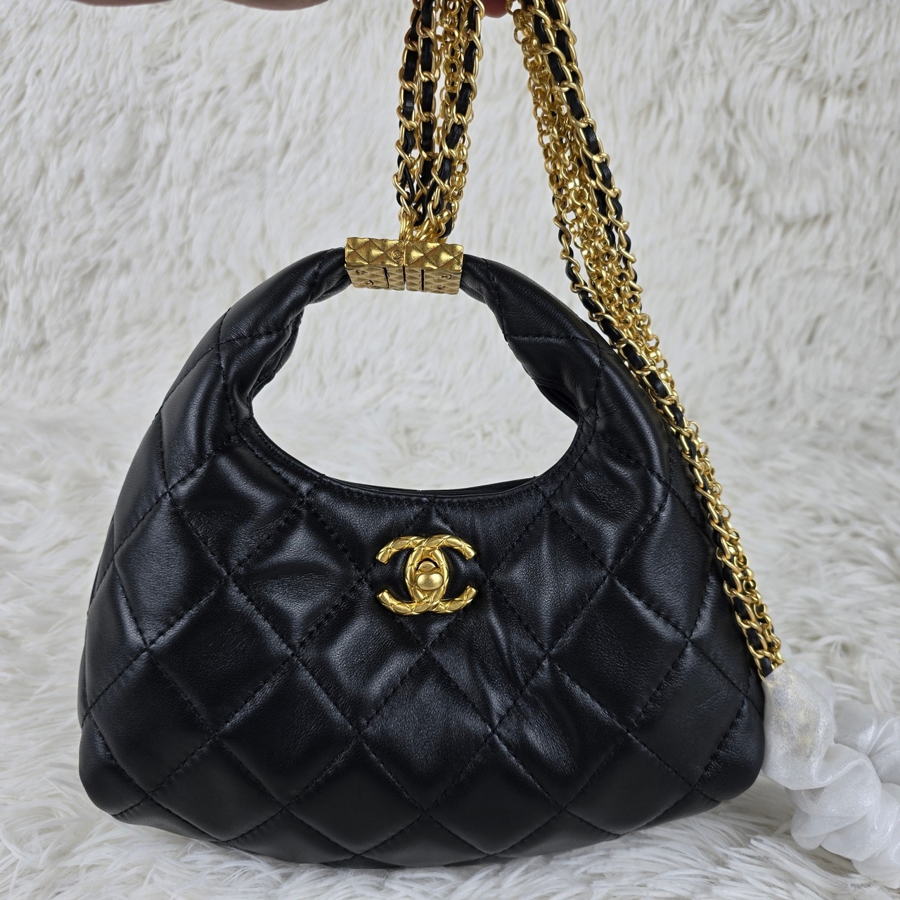 Chanel Chain hobo Bag 1009