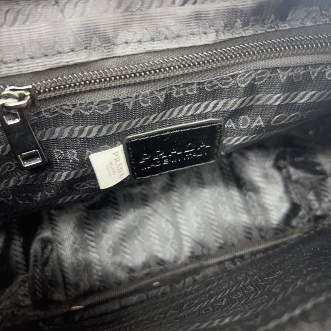 Prada Shoulder Bag 009 DB541 23cm