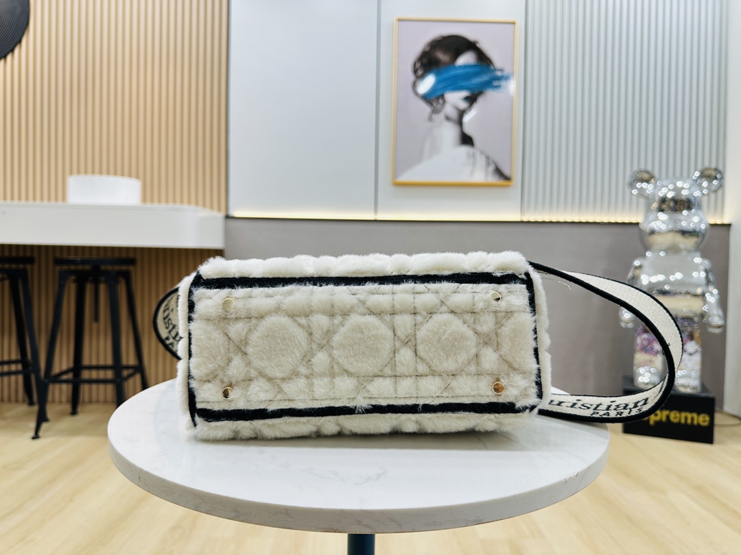 10A + top quality Dior Medium Lady D-Lite Bag 9920 DD003 24cm