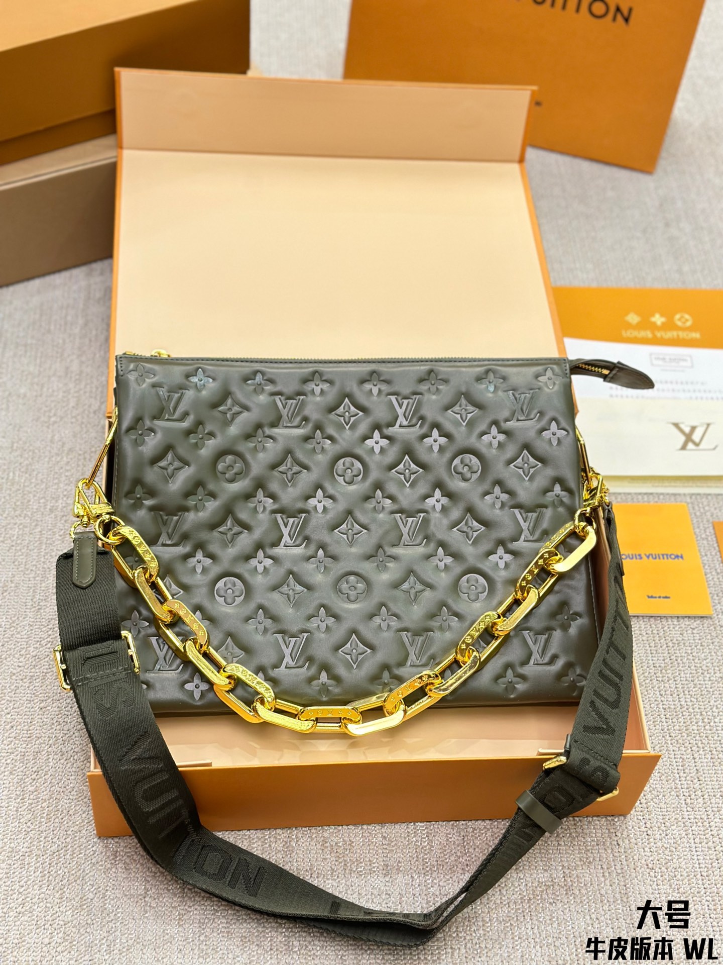 10A + quality LV Coussin MM M23057 DB022 34cm