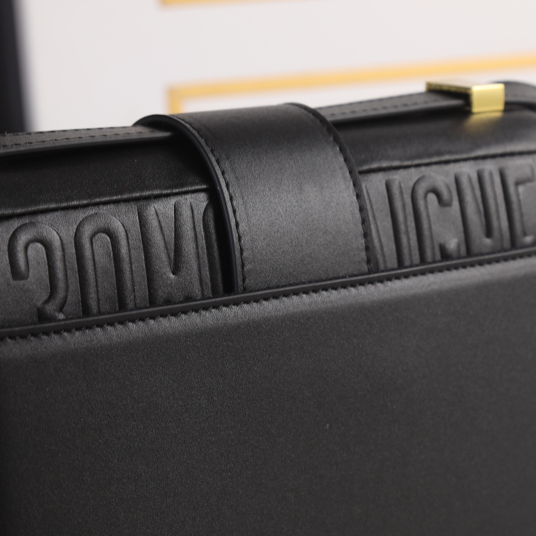 30 Montaigne Bag Black CD-1001 XB081 24cm