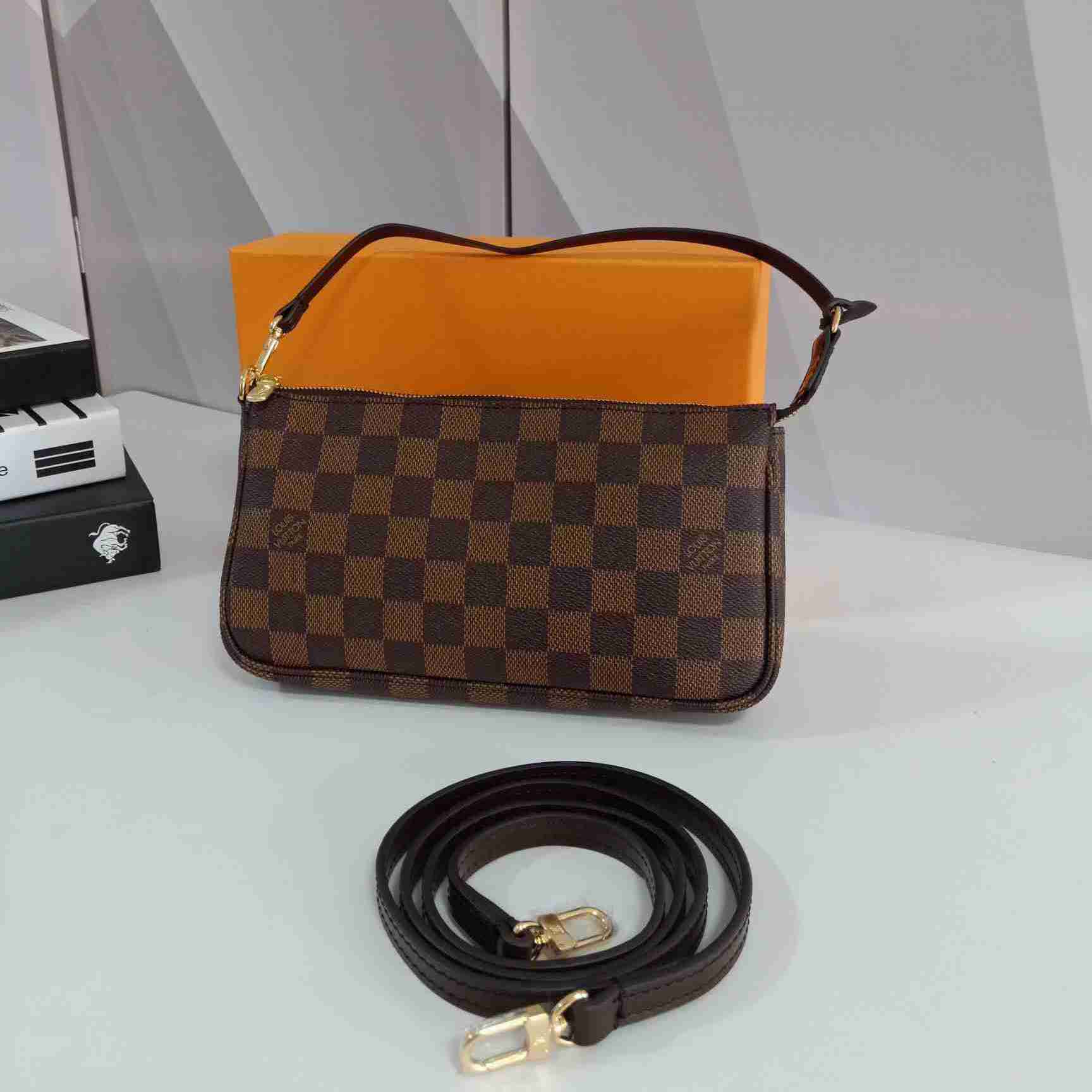 Louis Vuitton LV Multi Pochette Accessories Shoulder Bag(Replica)