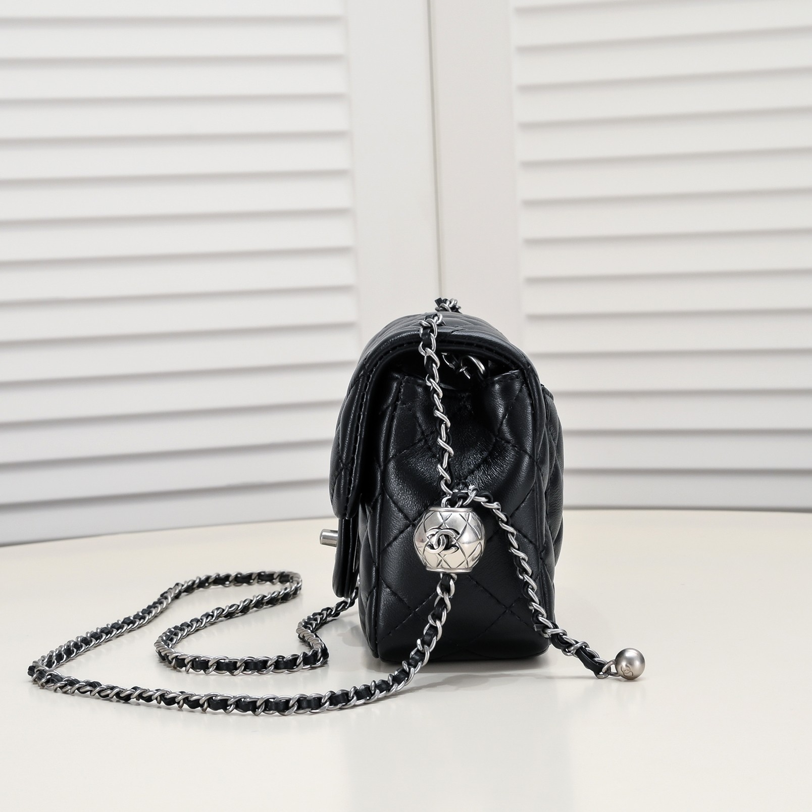 Chanel Cross Body Metal Ball Chain Shoulder Bag Handbag
