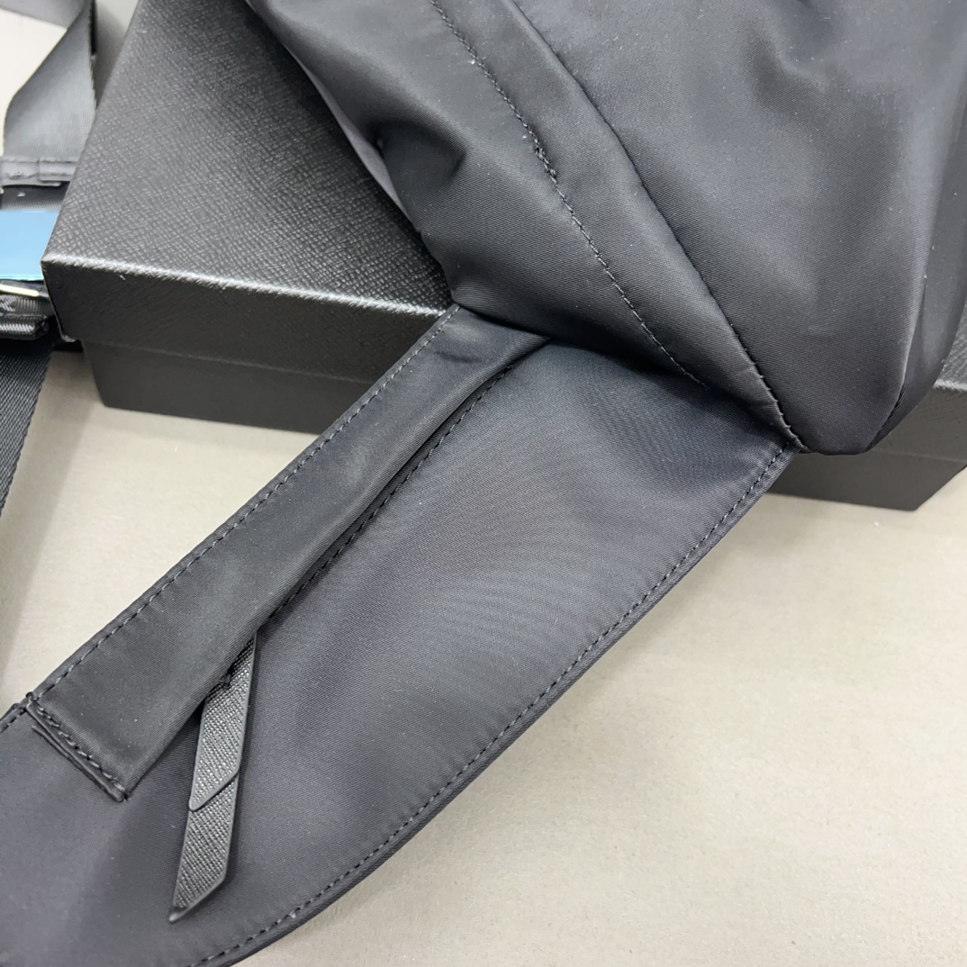 Prada Chest Bag 015 DB041 20cm