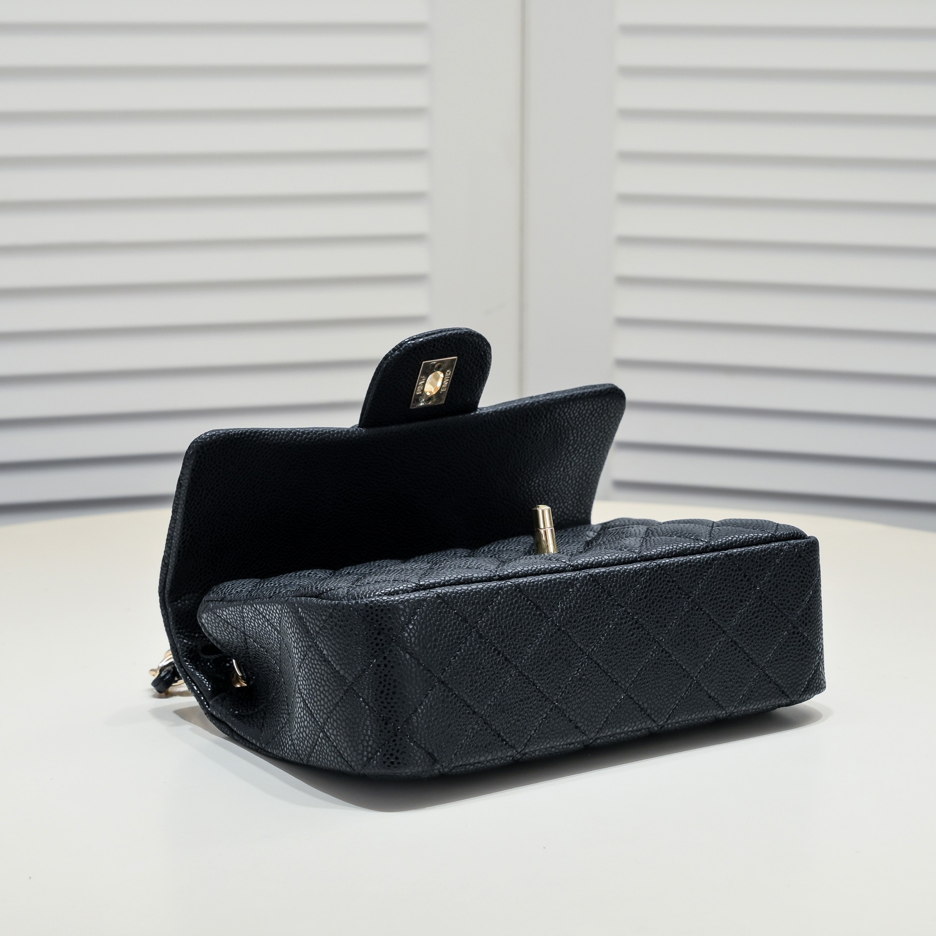 Chanel CF Caviar Shoulder Bag Handbag