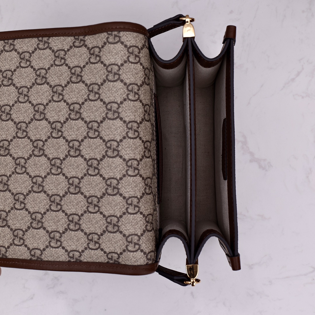 GUCCI 671620 20×17×8 cm