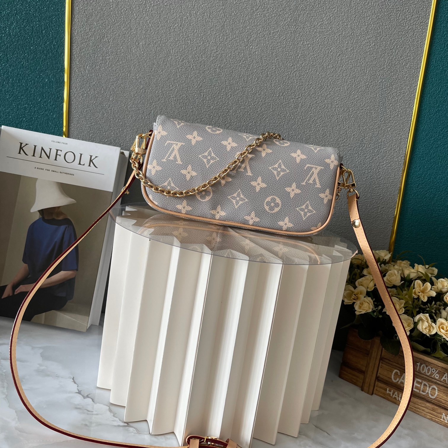 LV Wallet On Chain Ivy M12778 LM031 23.5cm