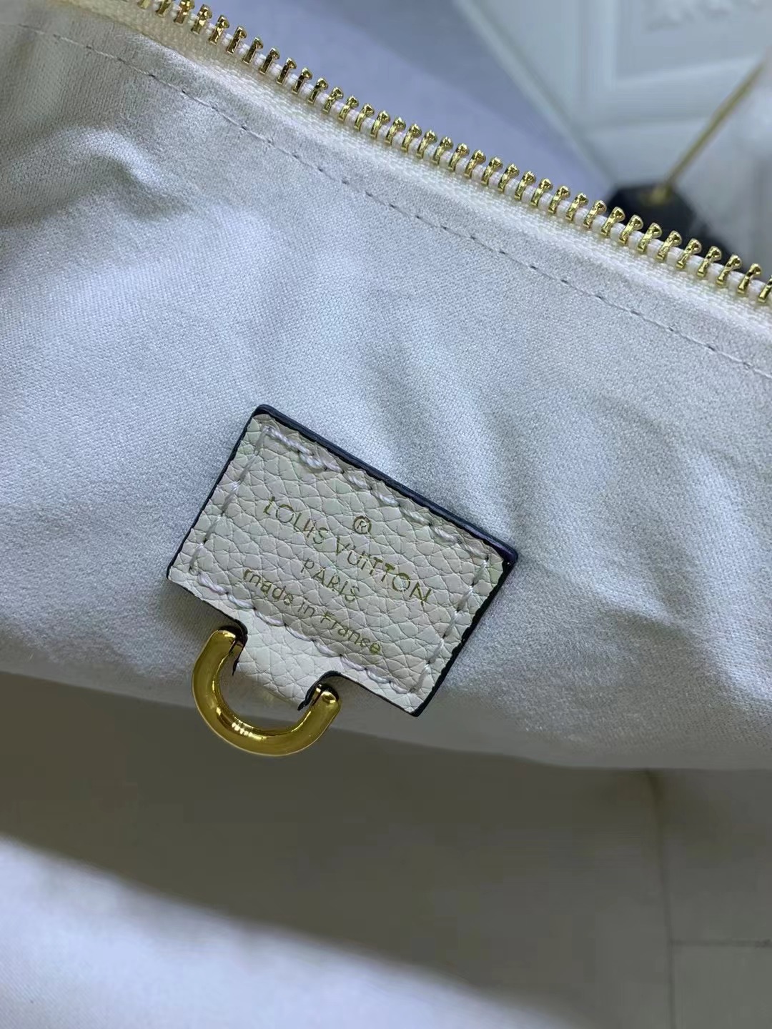 LV Sac Sport Handbag M46610 XX061 27cm