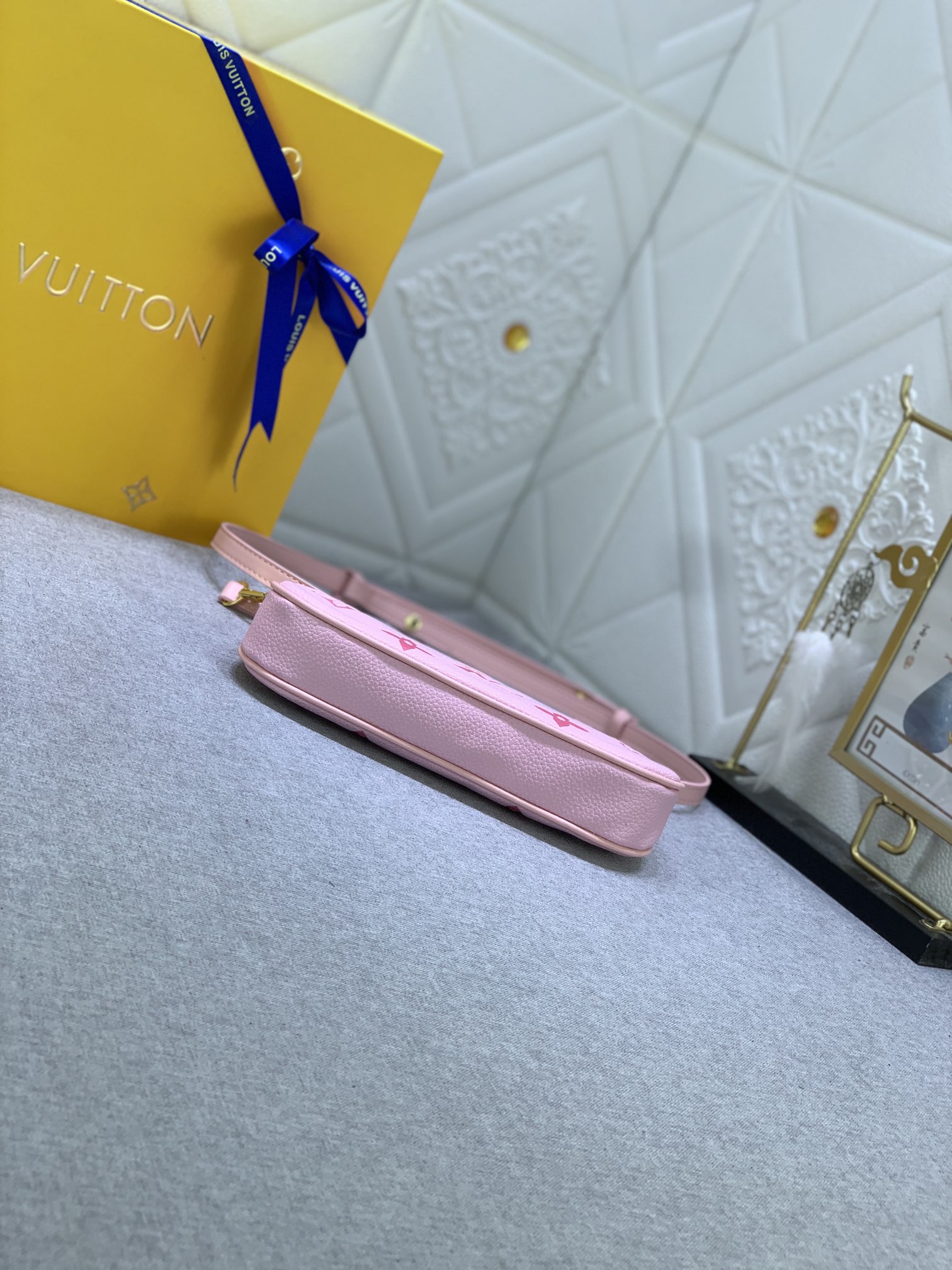 LV Easy Pouch On Strap Pink print M80349 MQ051 19cm